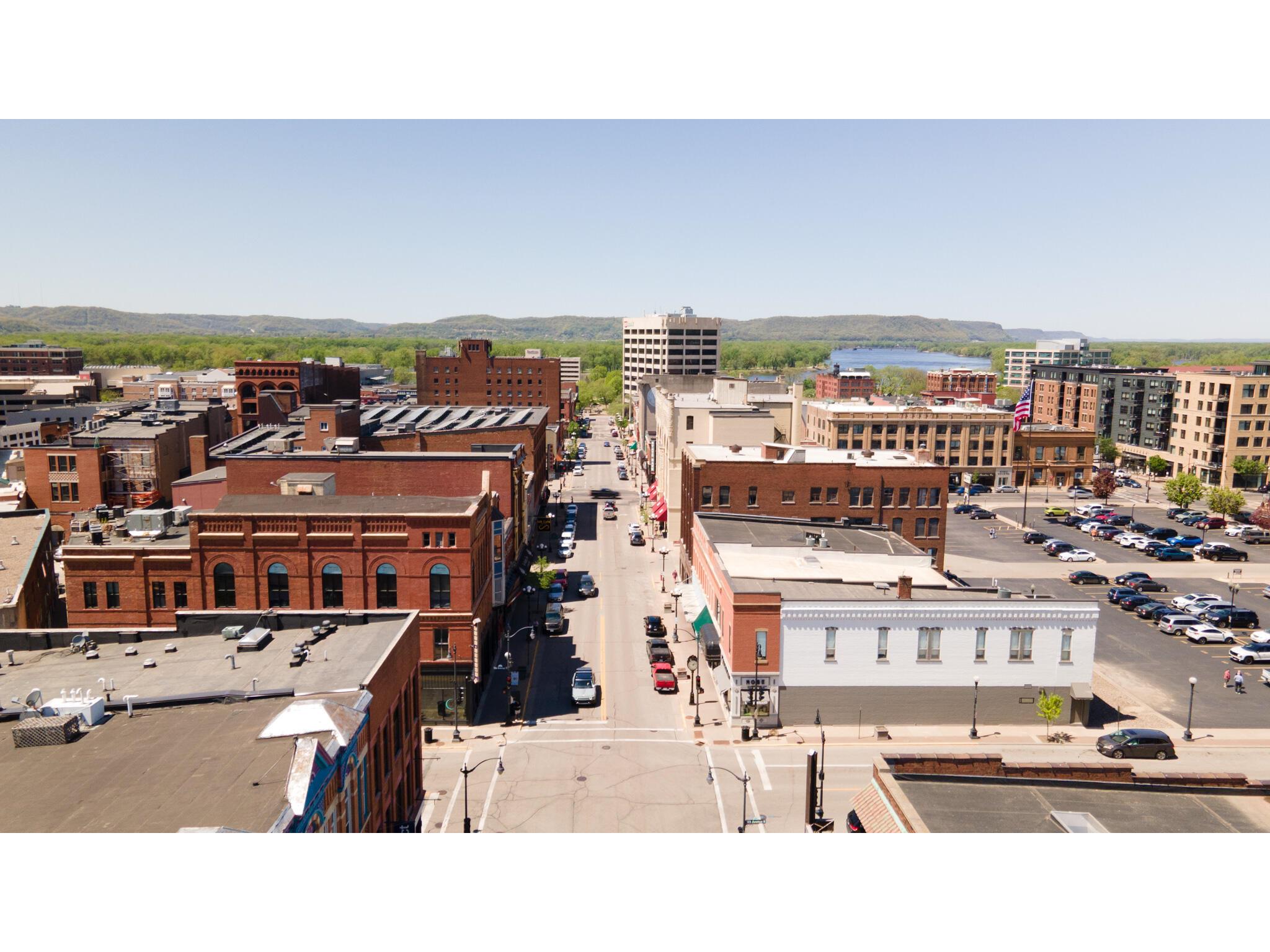 423 Main #425 & 427 La Crosse WI 54601 1949898 image24