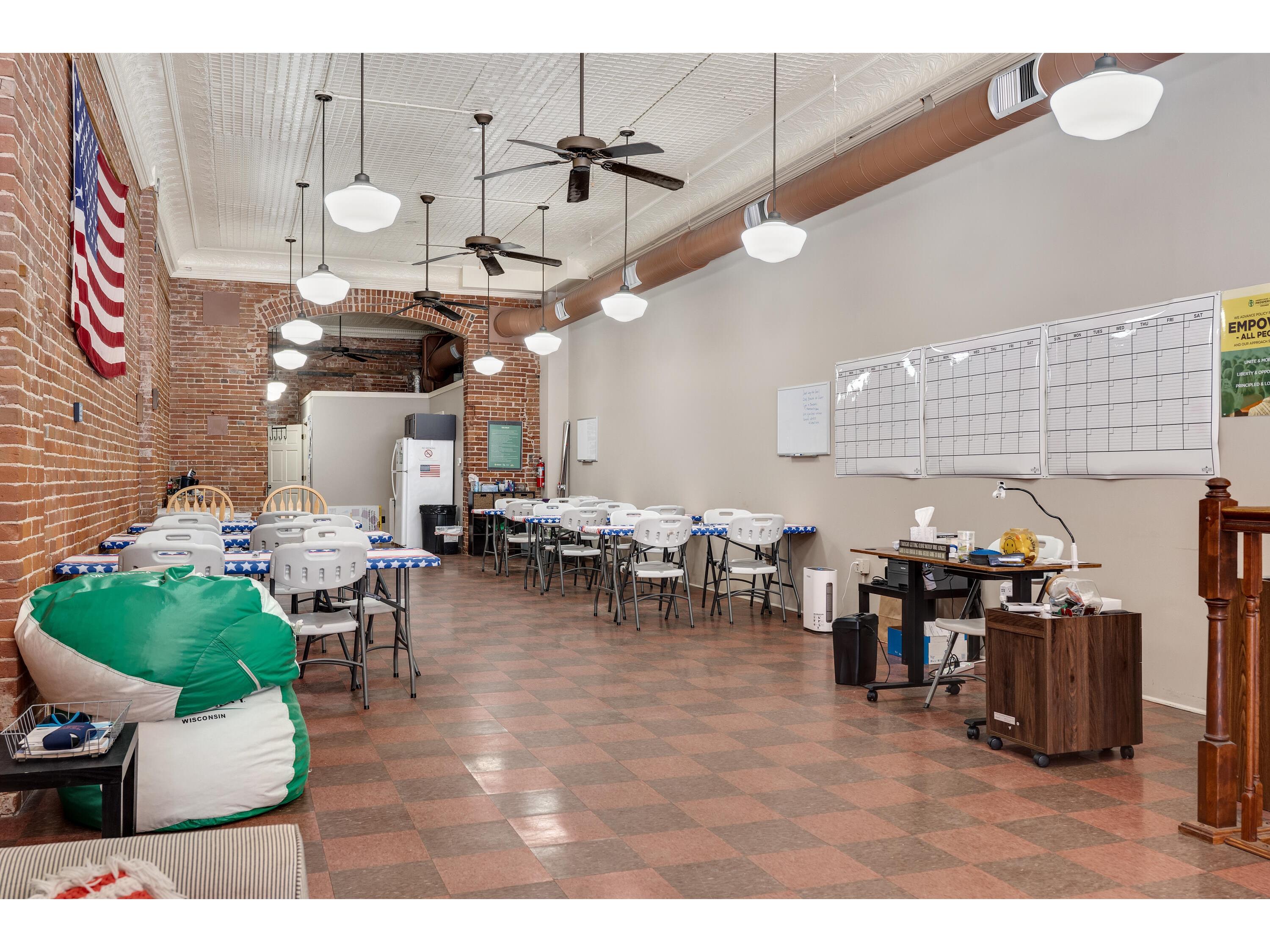 423 Main #425 & 427 La Crosse WI 54601 1949898 image4