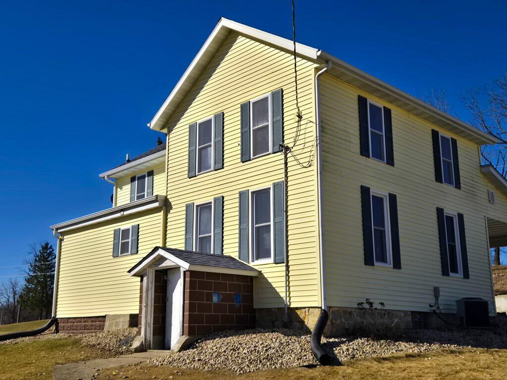 4239 Reeson Brigham WI 53507 - East Pecatonica Rvr 1953843 image1