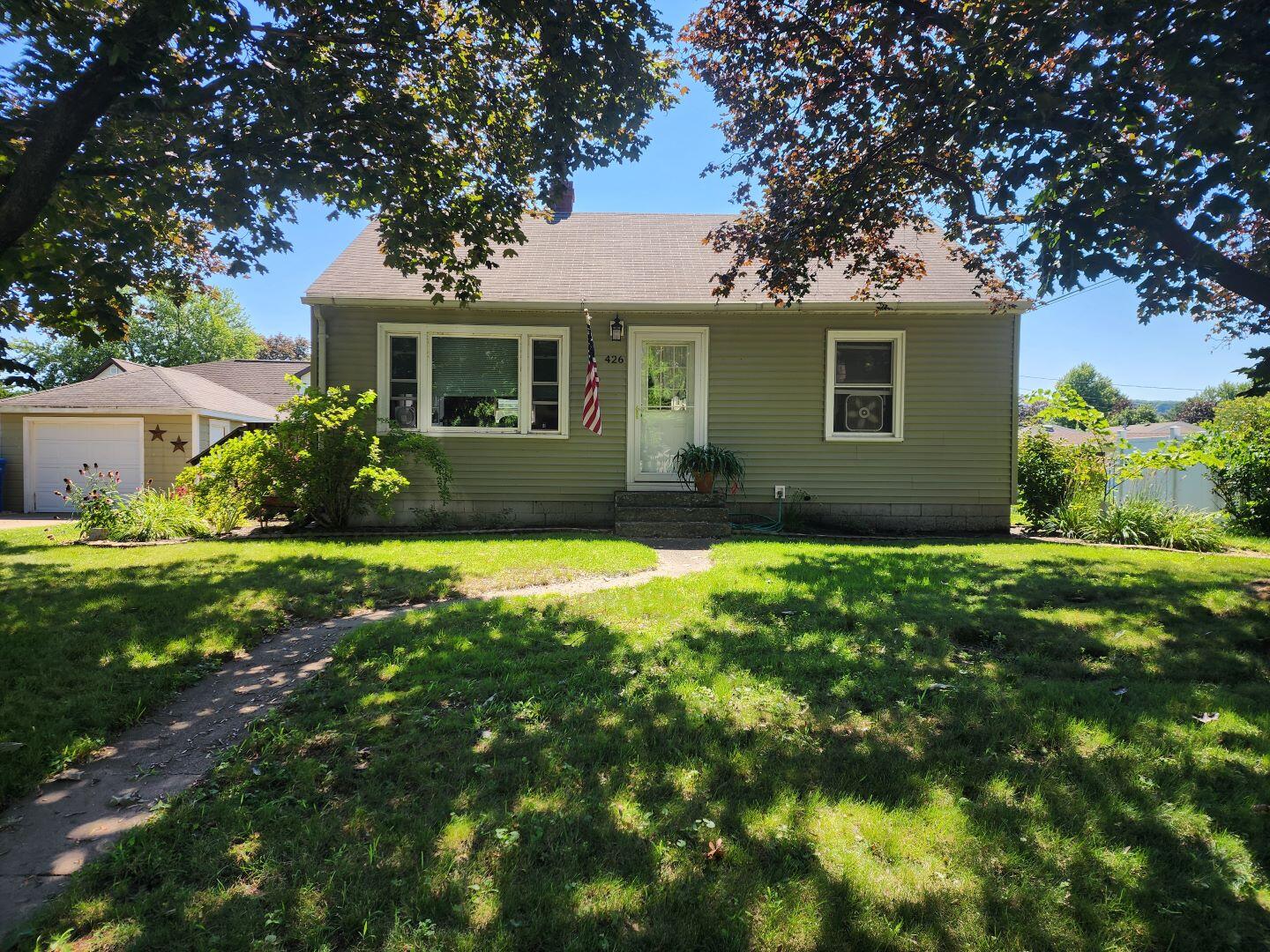 426 39th Goodview MN 55987 1886699 image1