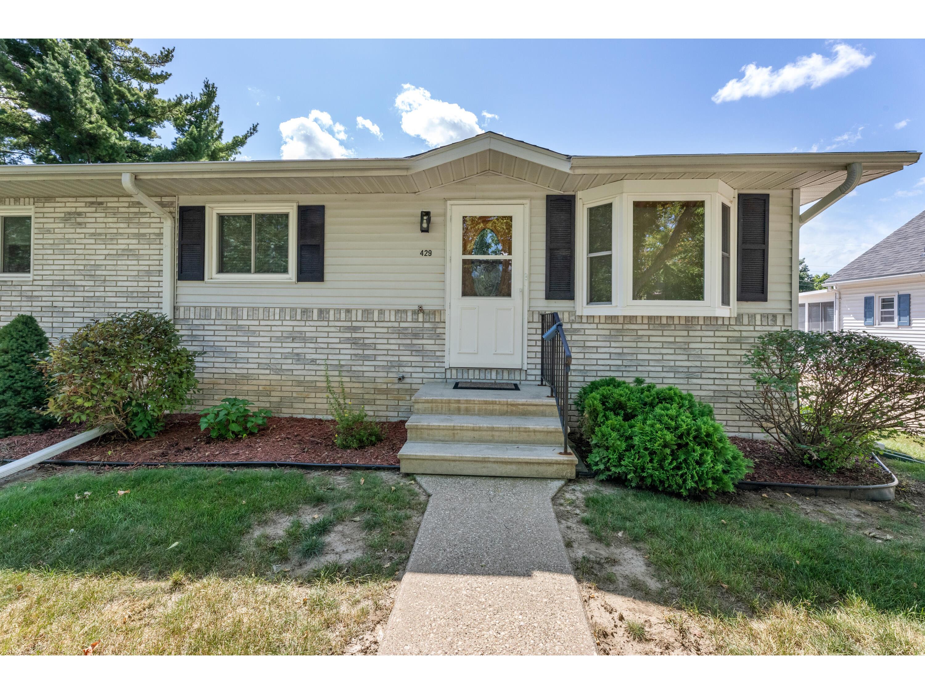 429 1st La Crescent MN 55947 1932779 image1