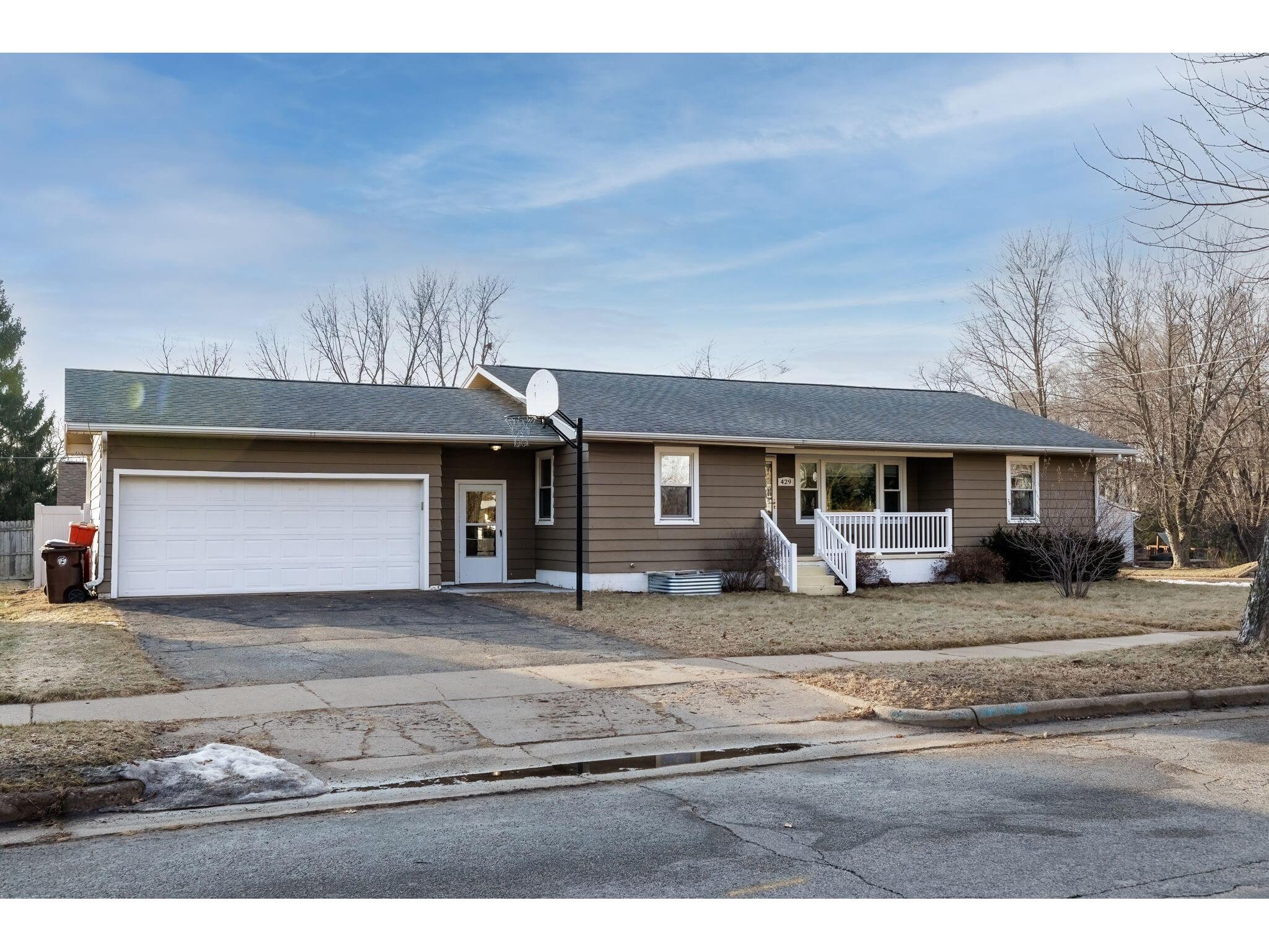 429 6th Onalaska WI 54650 1825737 image1