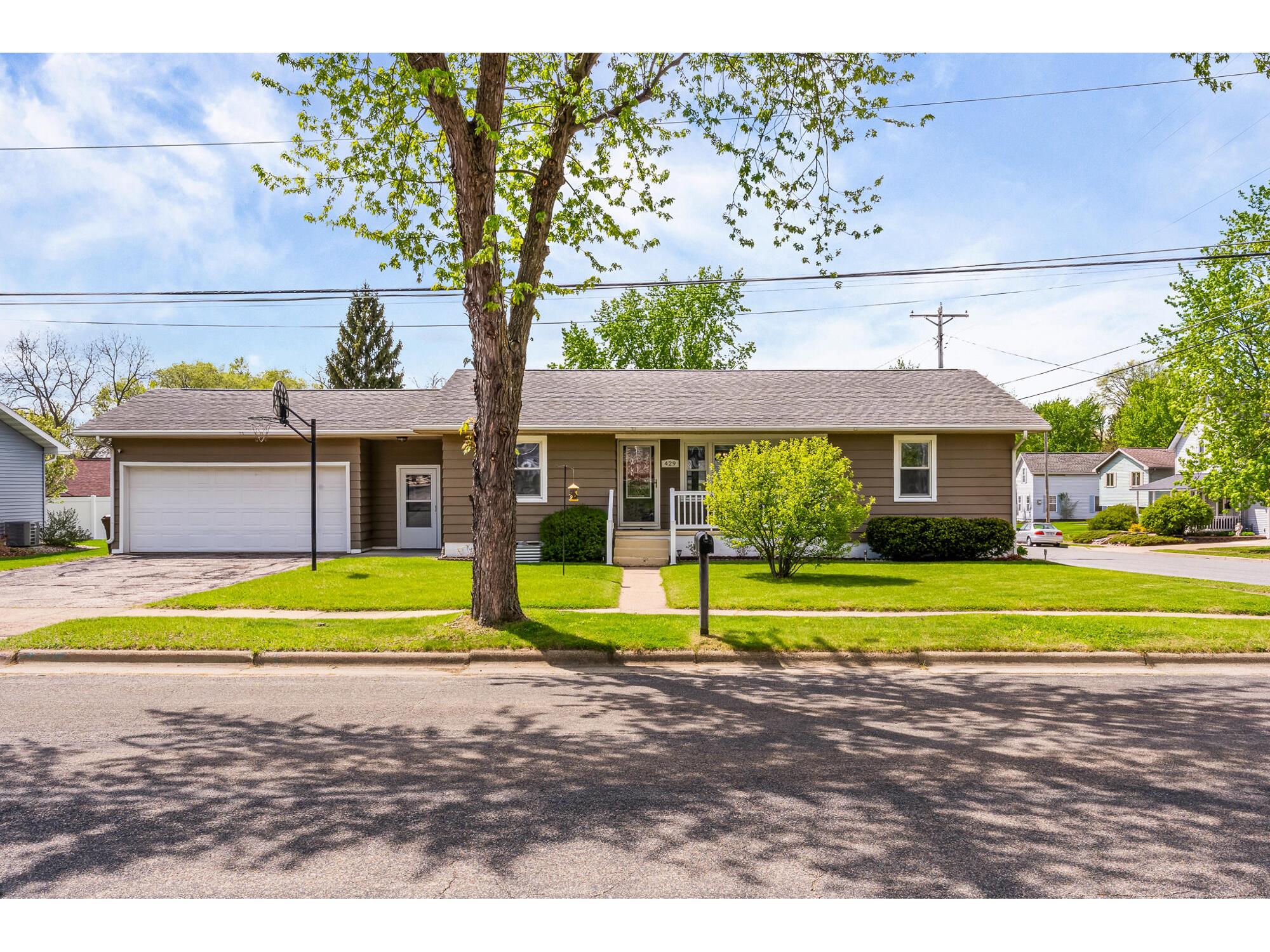 429 6th Onalaska WI 54650 1960546 image1