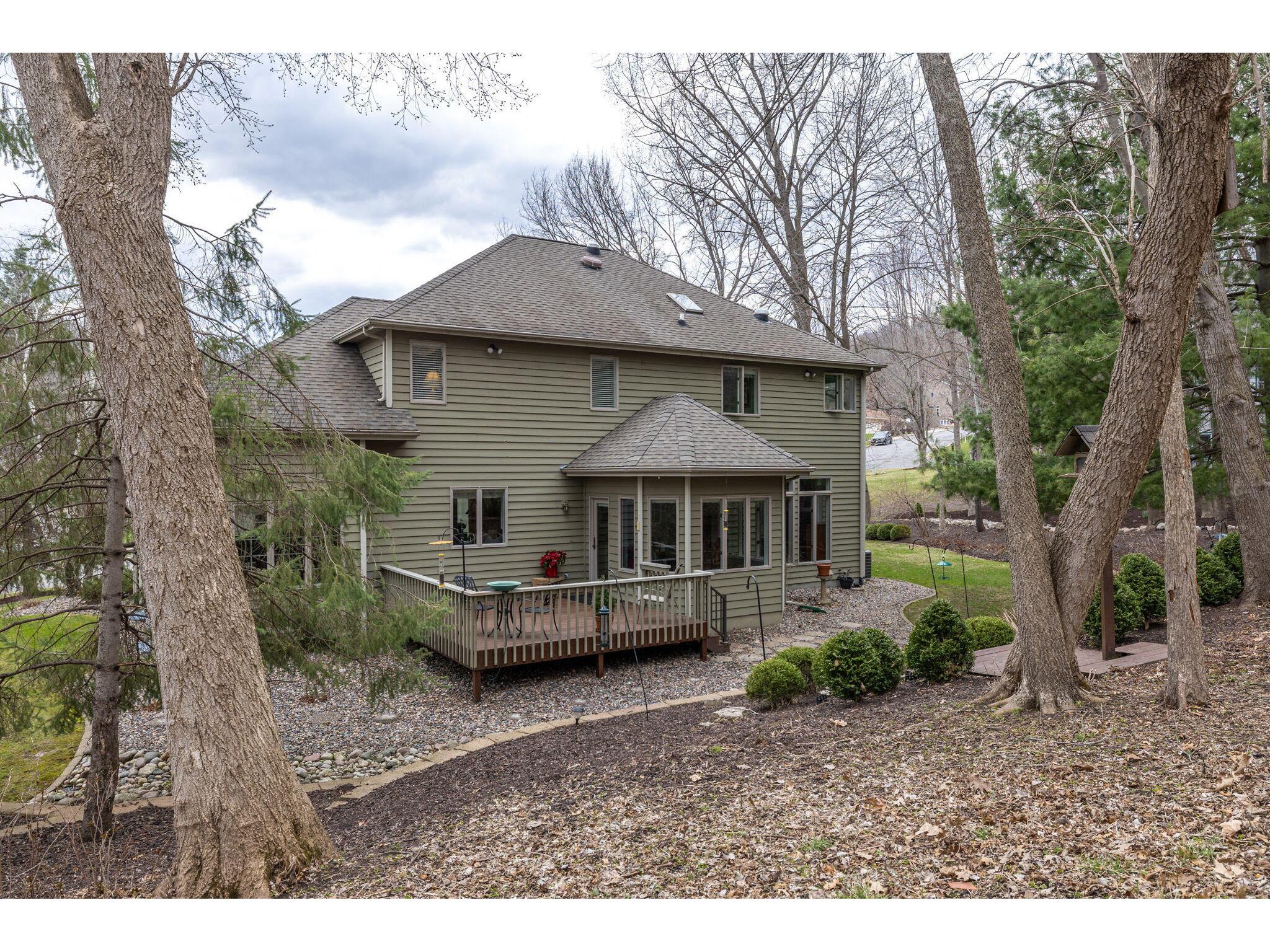 430 Larkspur Onalaska WI 54650 1957884 image32