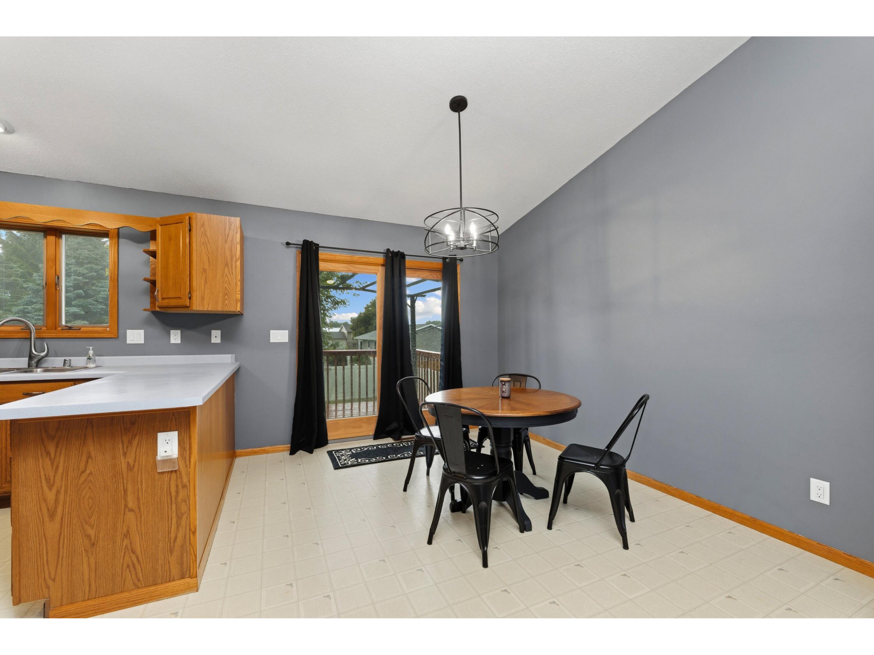 430 Lee West Salem WI 54669 1969938 image10