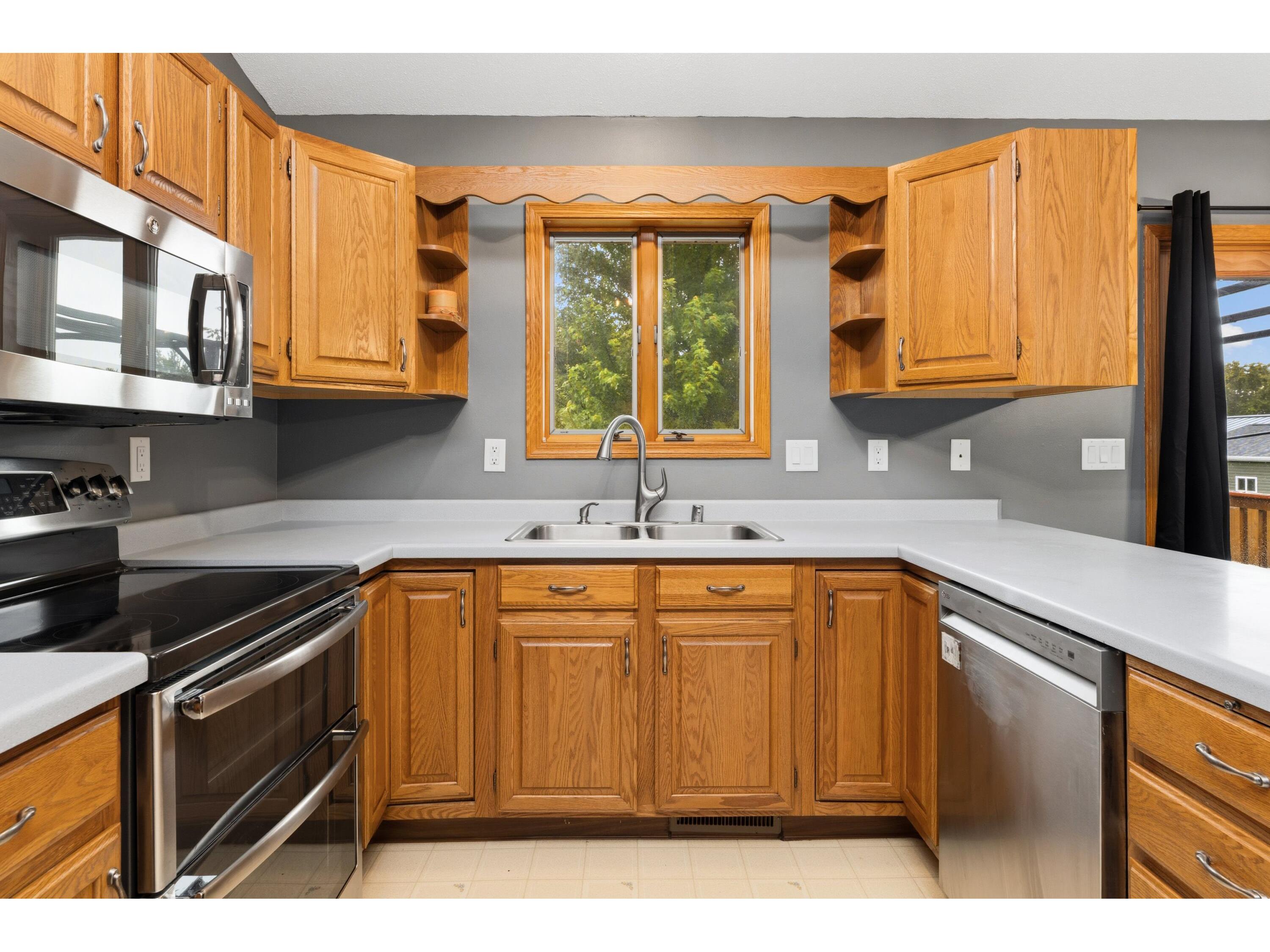 430 Lee West Salem WI 54669 1969938 image15