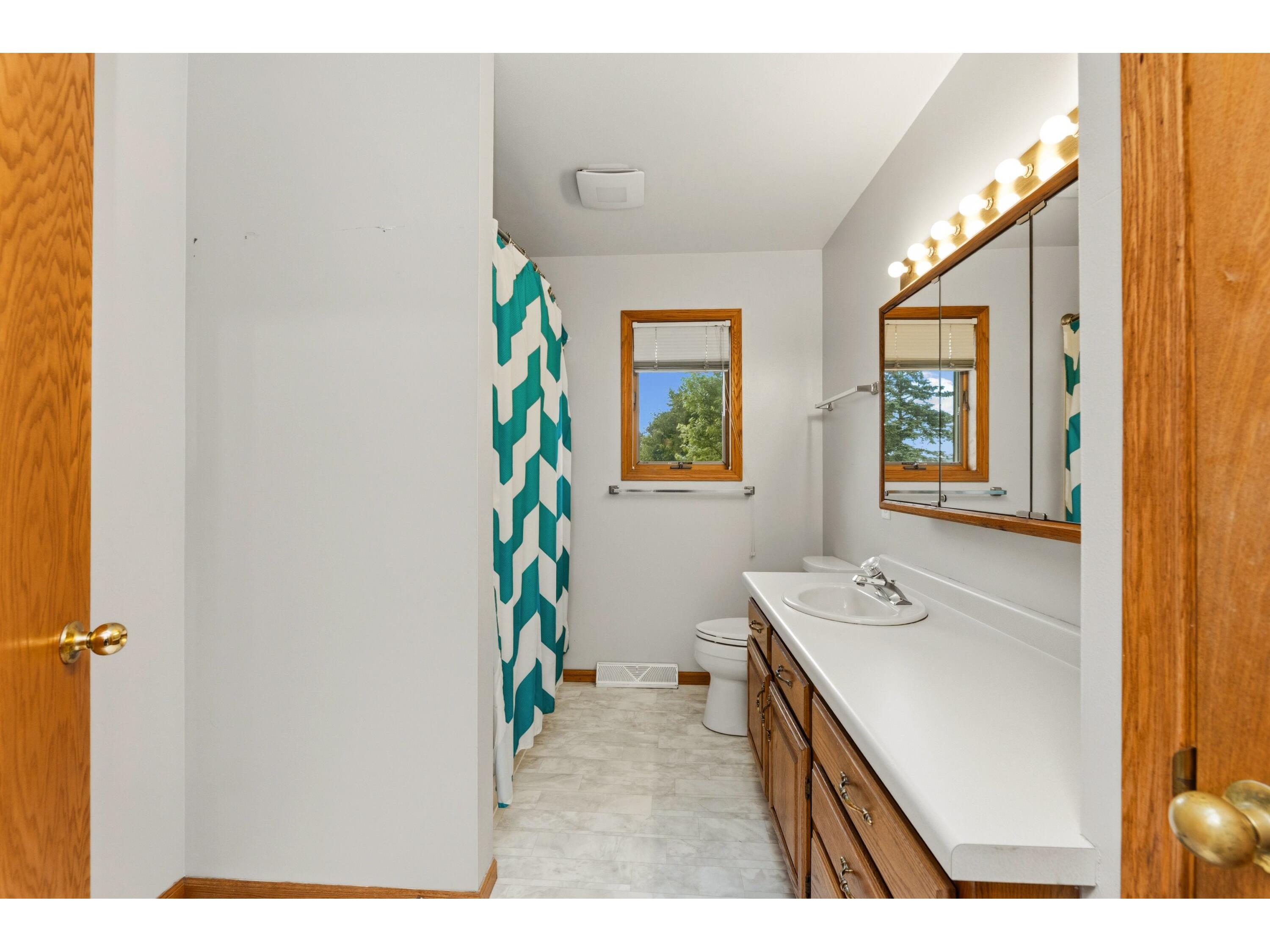430 Lee West Salem WI 54669 1969938 image22