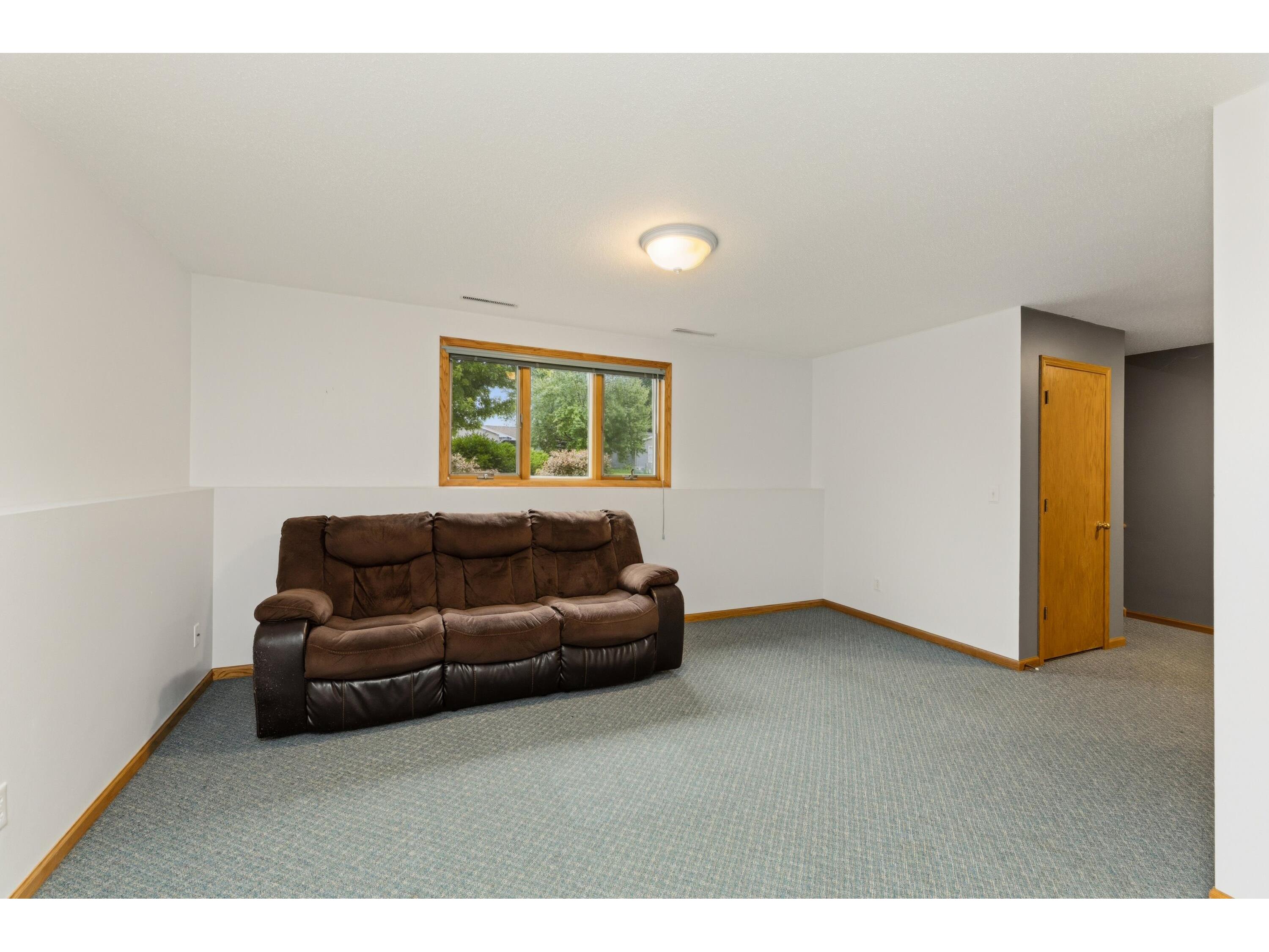 430 Lee West Salem WI 54669 1969938 image24
