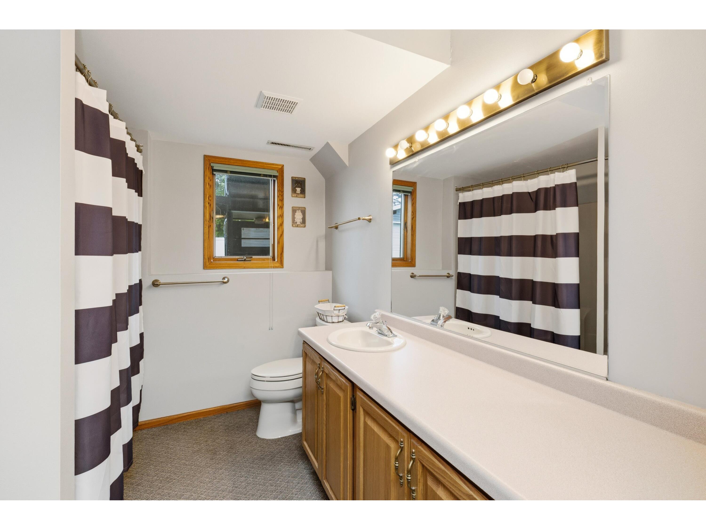 430 Lee West Salem WI 54669 1969938 image31