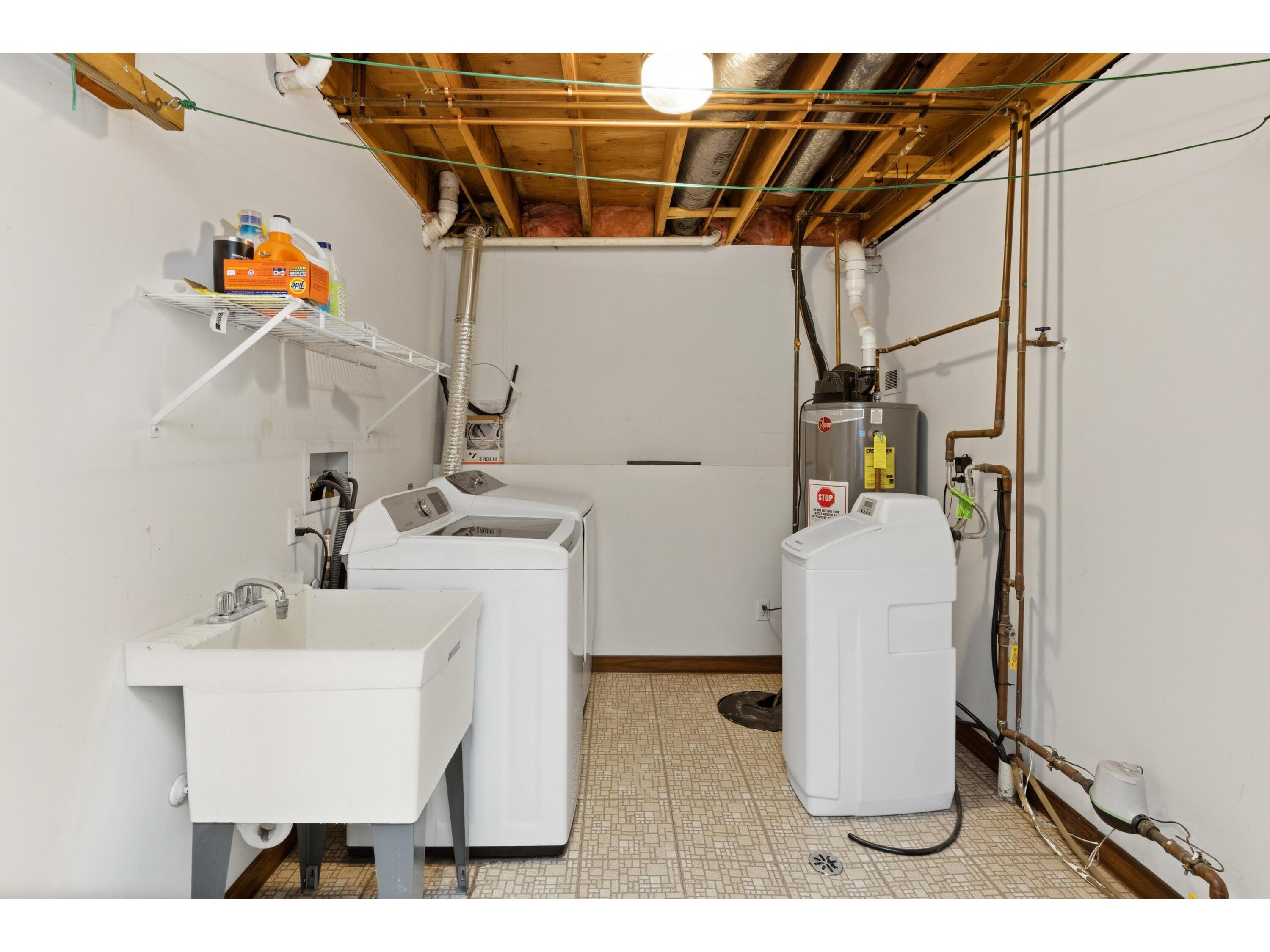 430 Lee West Salem WI 54669 1969938 image32