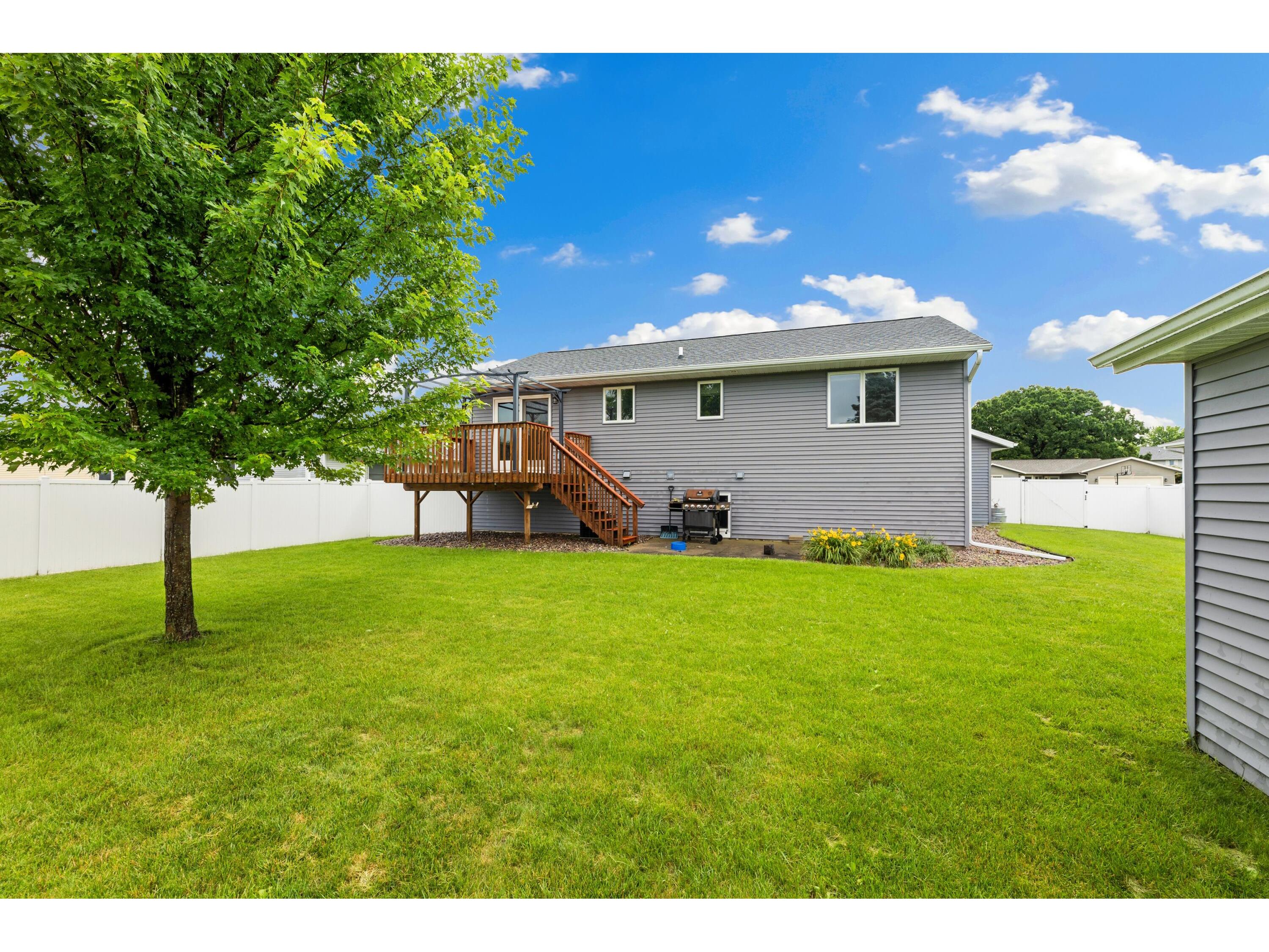 430 Lee West Salem WI 54669 1969938 image36