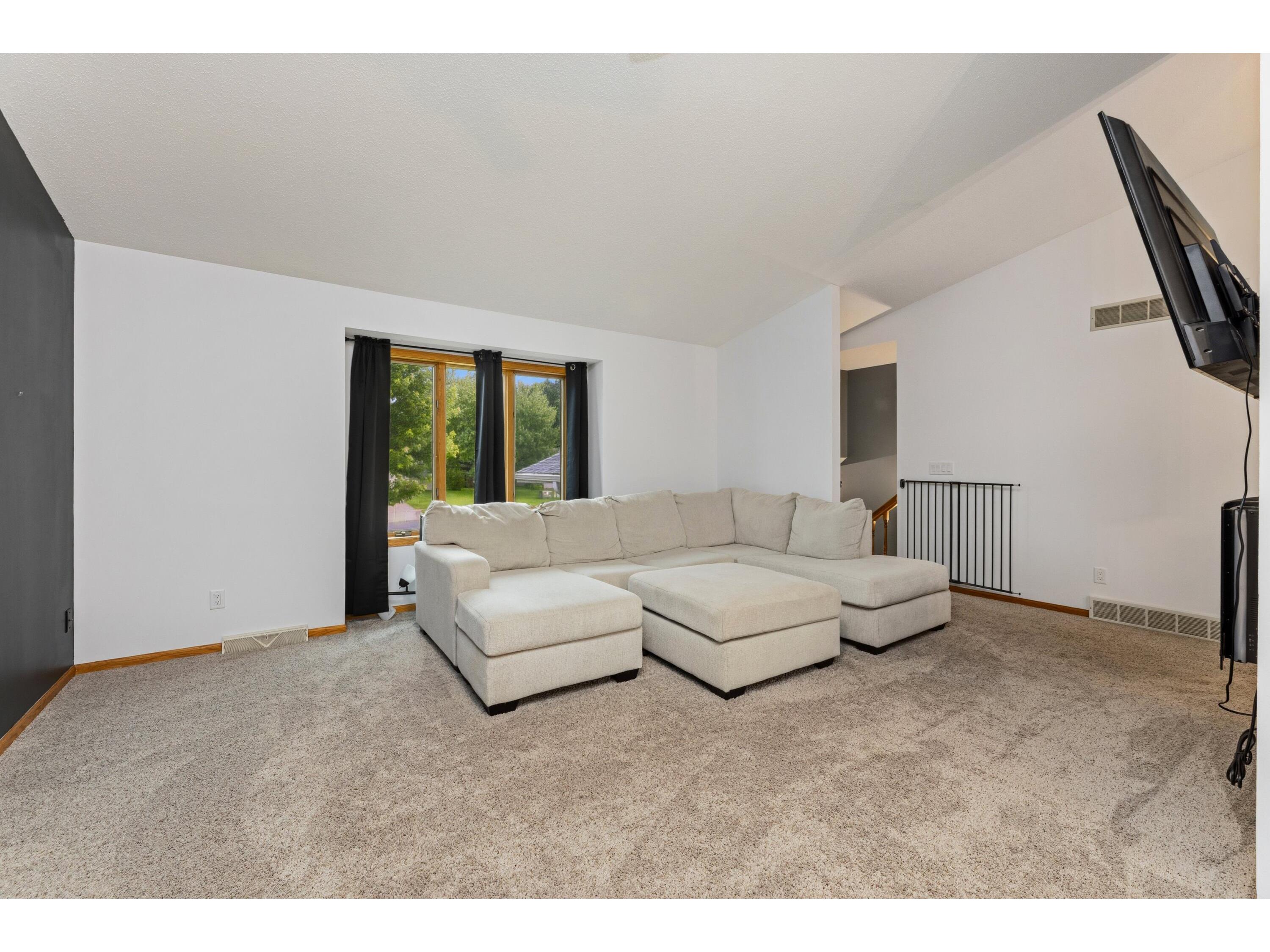 430 Lee West Salem WI 54669 1969938 image8