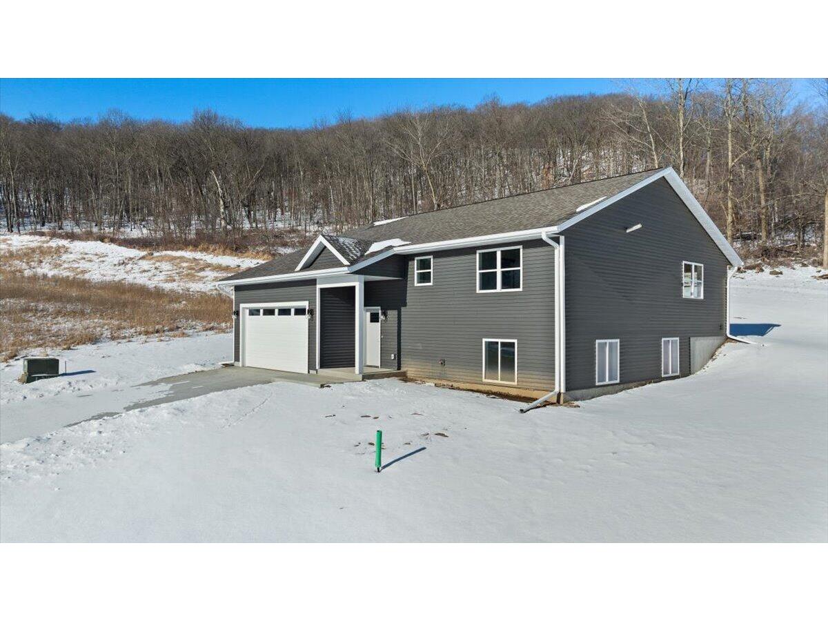 434 Woods Ontario WI 54651 1925506 image1