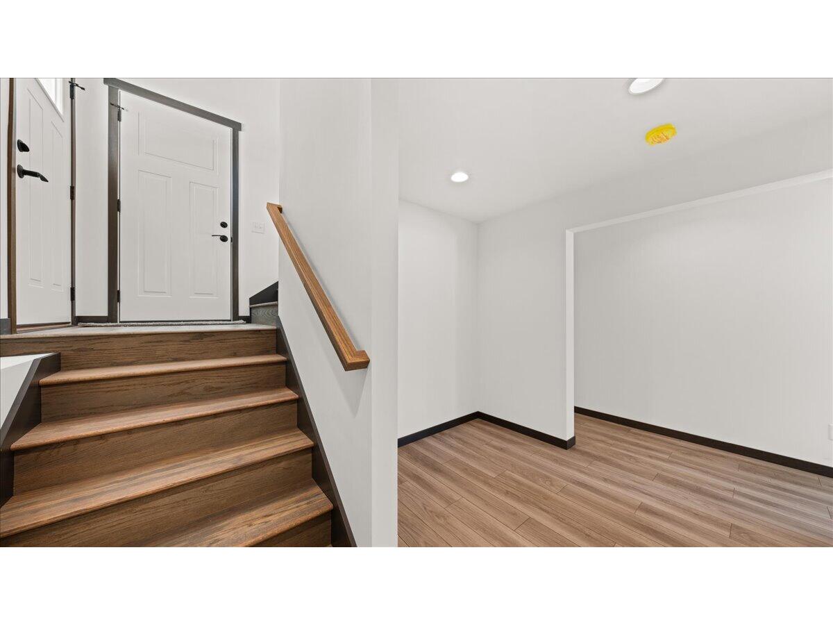 434 Woods Ontario WI 54651 1925506 image17