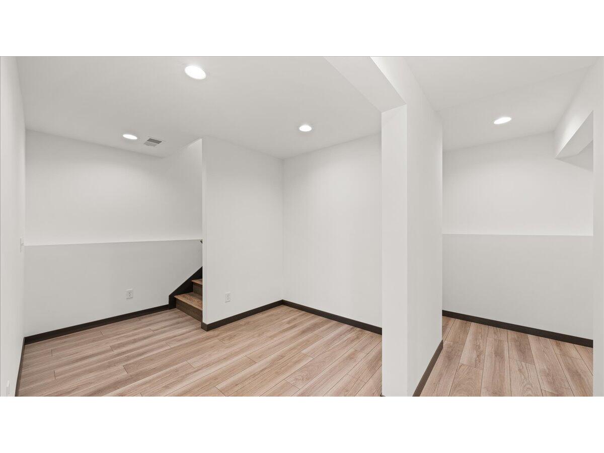 434 Woods Ontario WI 54651 1925506 image18