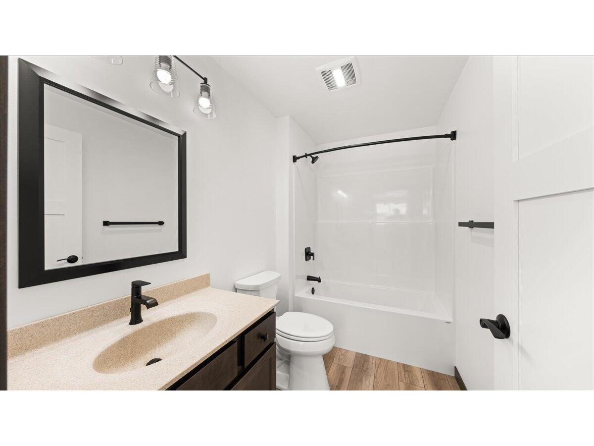 434 Woods Ontario WI 54651 1925506 image19