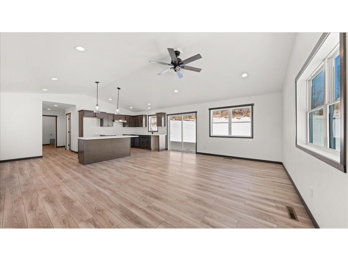 434 Woods Ontario WI 54651 1925506 image5