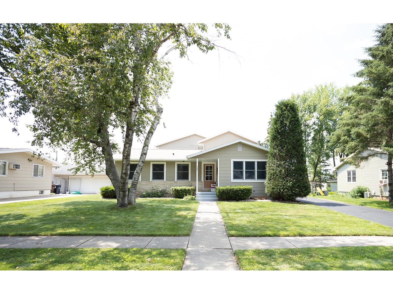 436 Maple St N, West Salem, WI 54669 MLS 1752530 Edina Realty