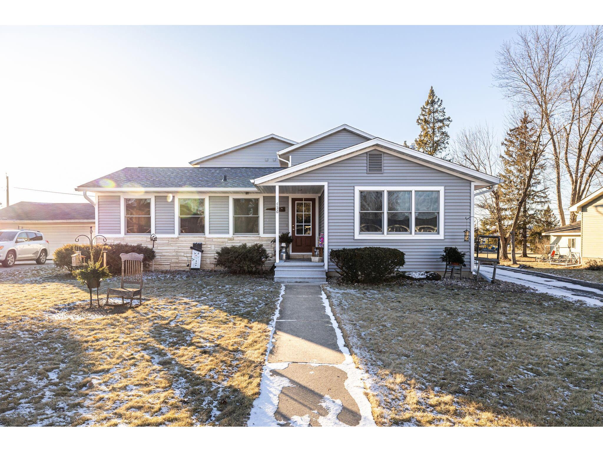 436 Maple West Salem WI 54669 1904925 image1