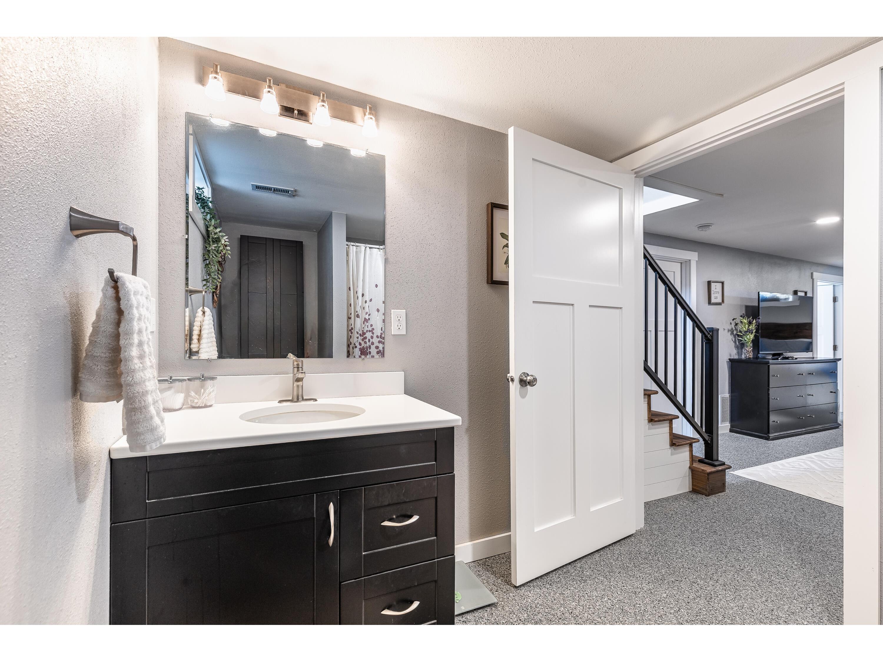 438 Tilson West Salem WI 54669 1966047 image18