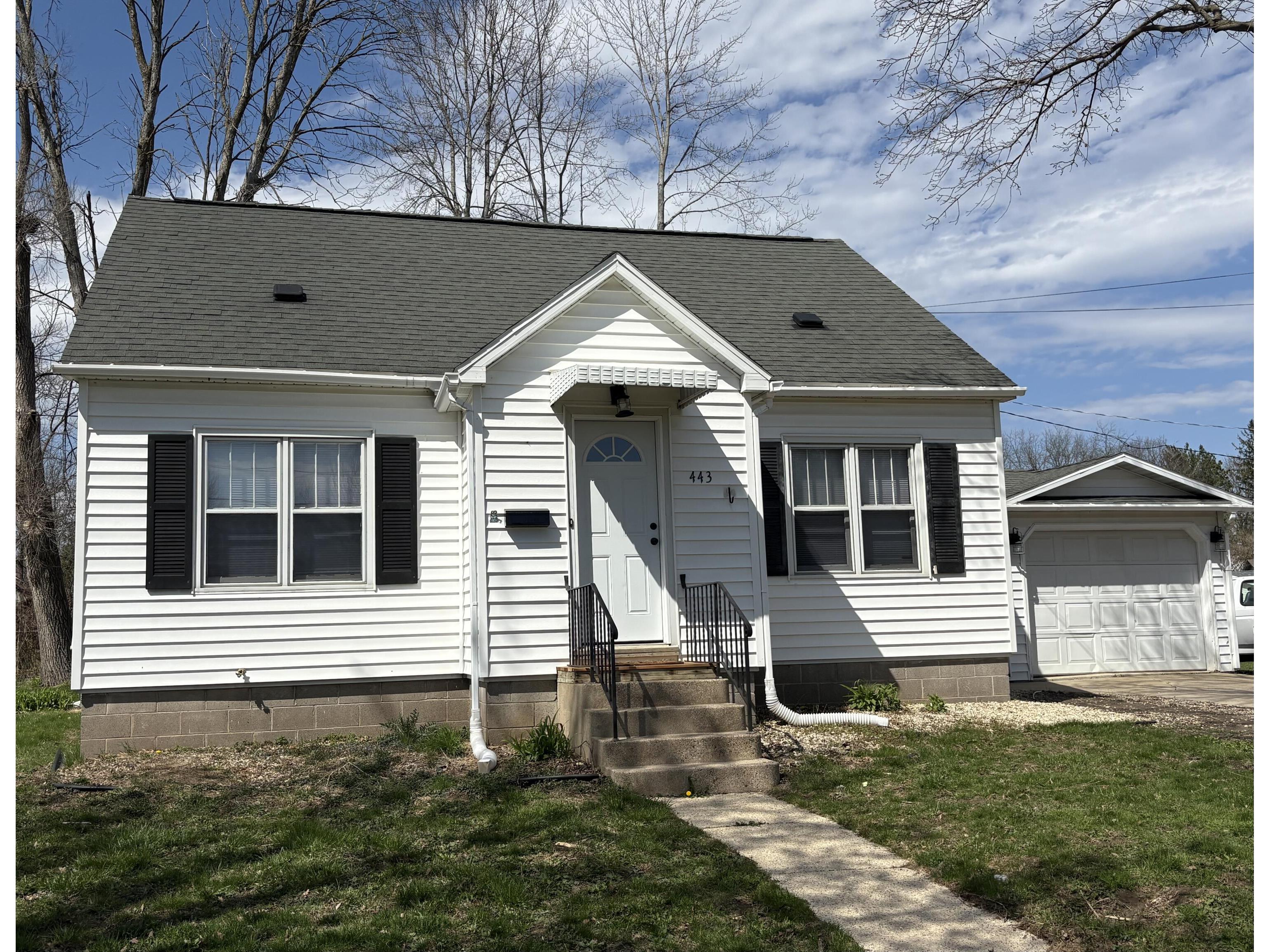 443 West Mauston WI 53948 1918543 image1