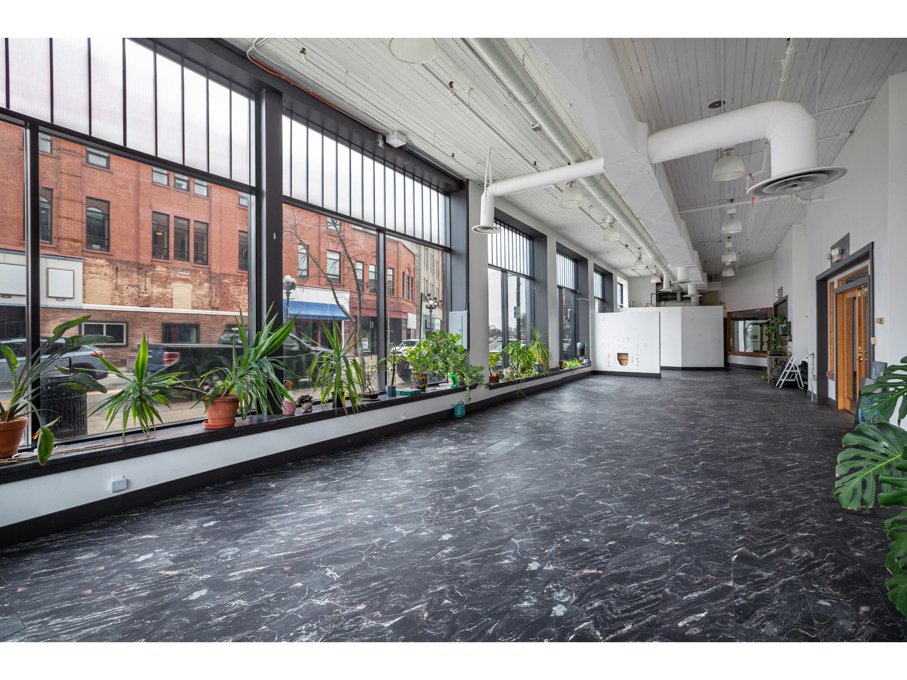 444 Main #102 La Crosse WI 54601 1955409 image3