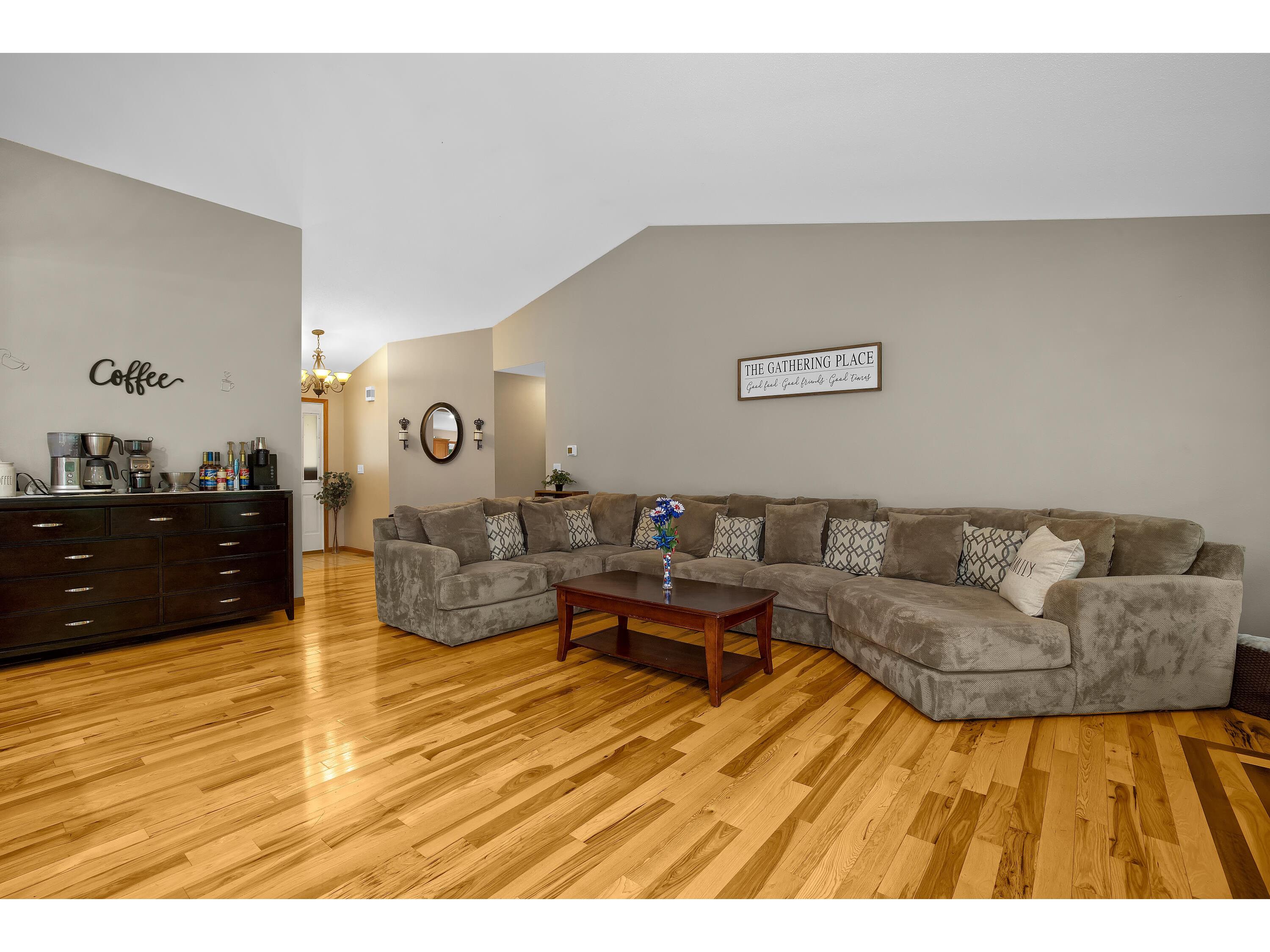 4459 El Camino Real, La Crosse, WI, 54601 MLS 1880532 Edina Realty