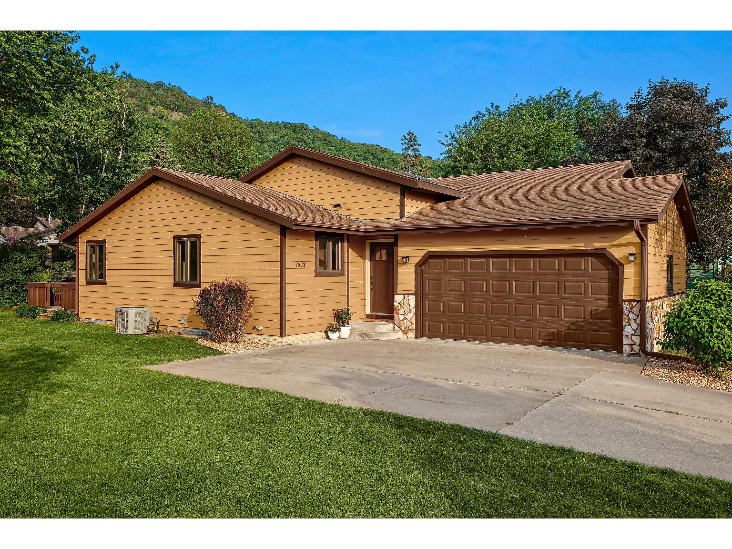 4523 33rd La Crosse WI 54601 1920980 image1