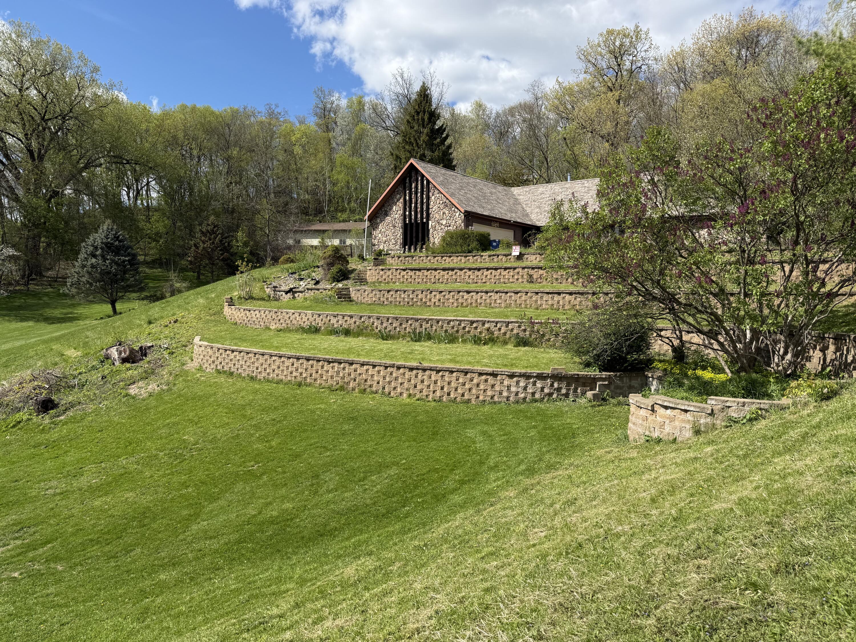4653 N Crestwood Medary WI 54601 1961831 image1