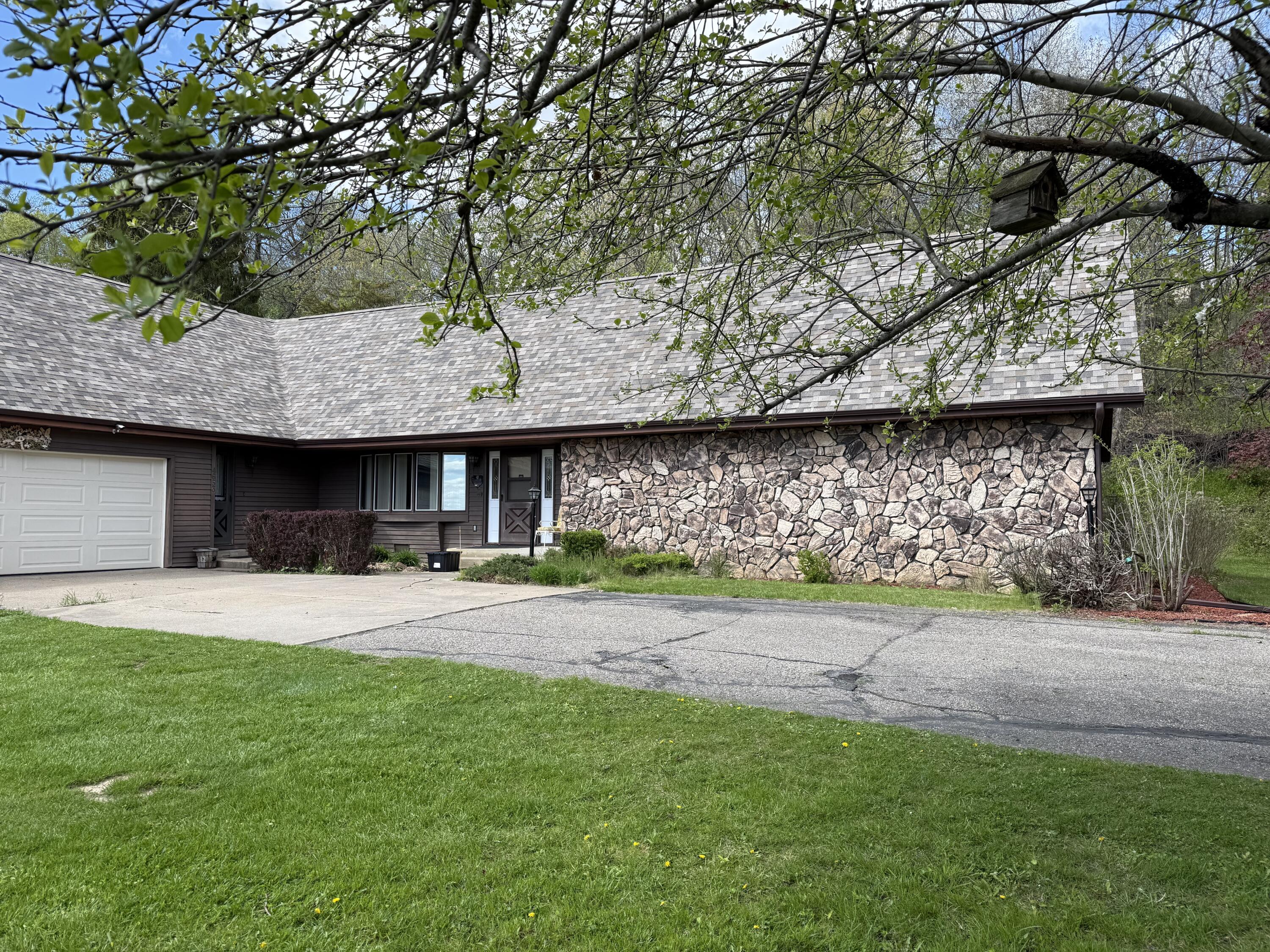 4653 N Crestwood Medary WI 54601 1961831 image2