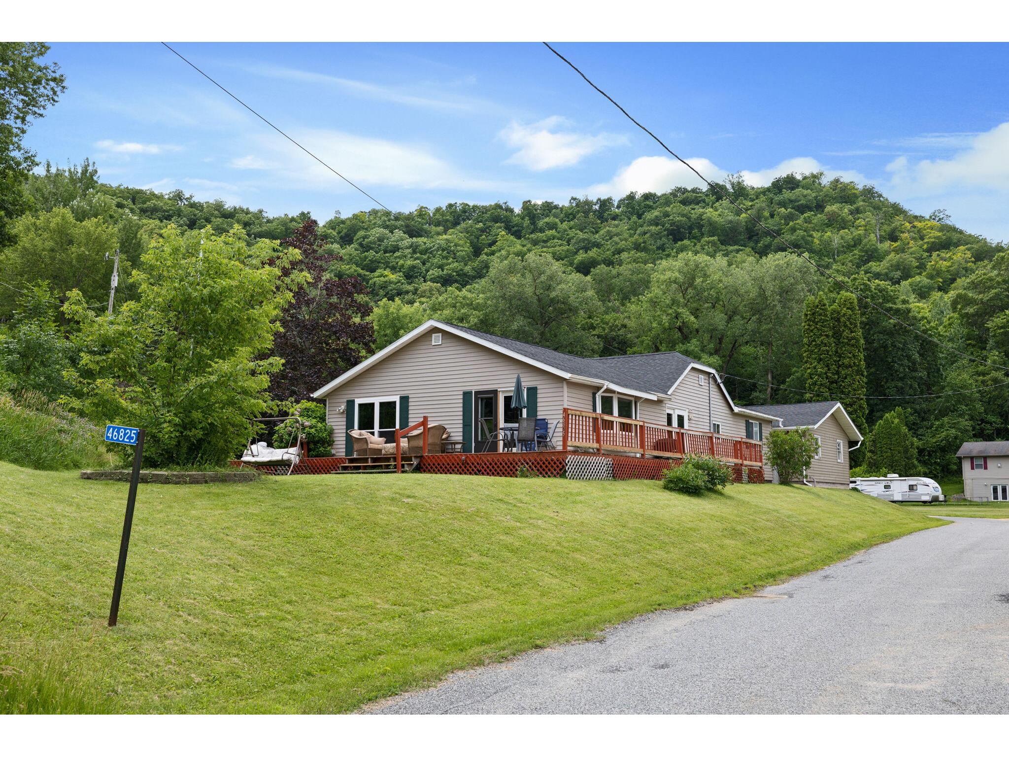 46825 Oak Hill Dresbach MN 55947 1969180 image1