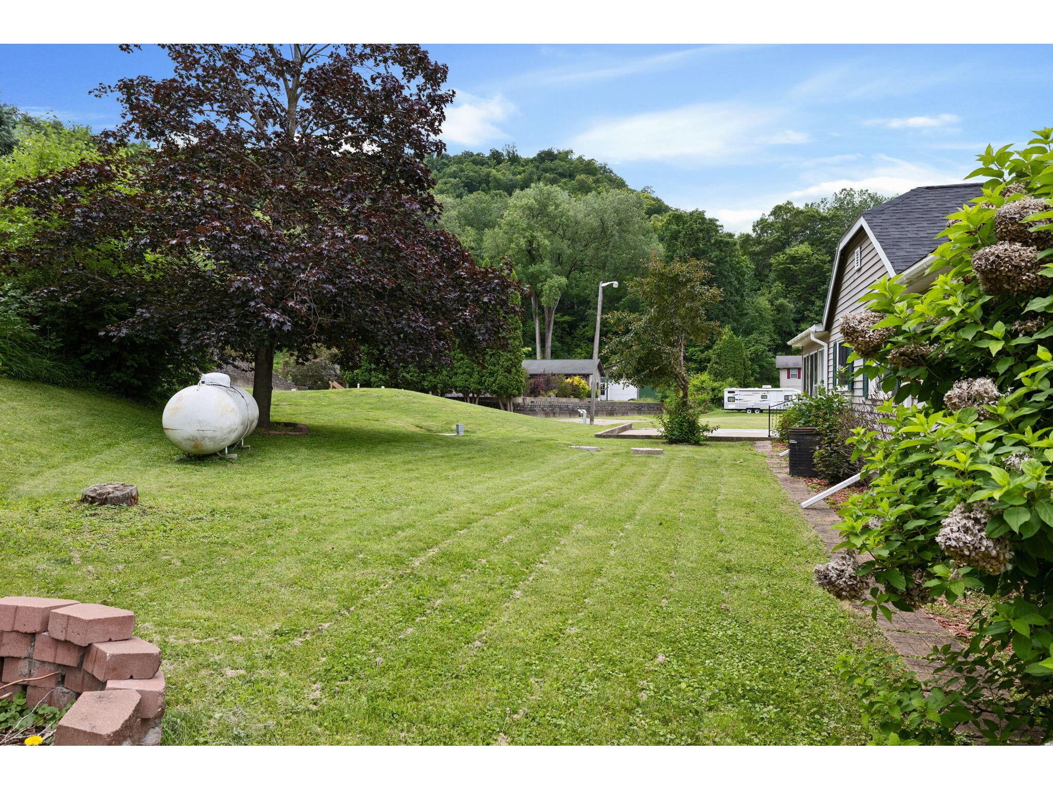 46825 Oak Hill Dresbach MN 55947 1969180 image19
