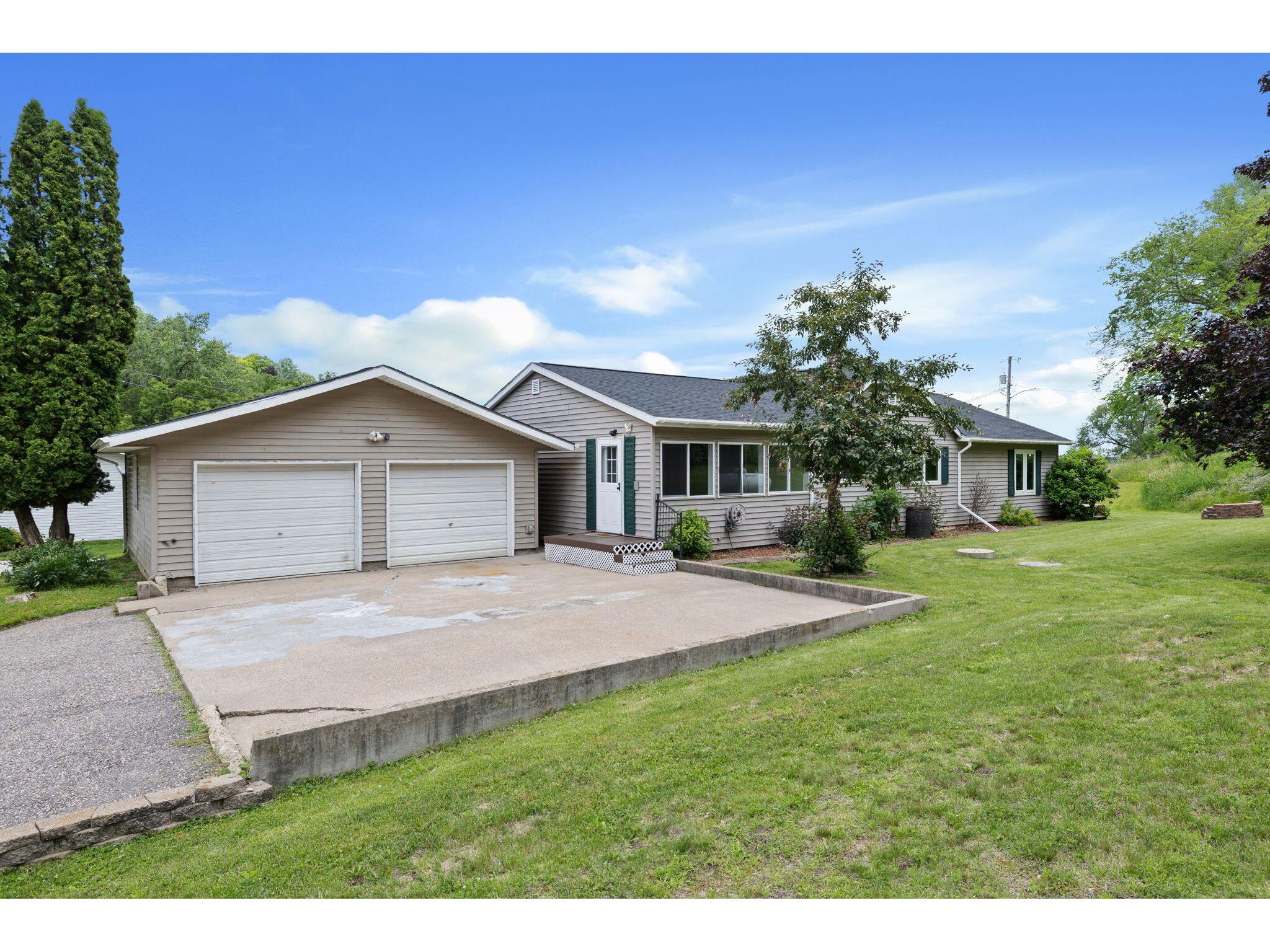 46825 Oak Hill Dresbach MN 55947 1969180 image2