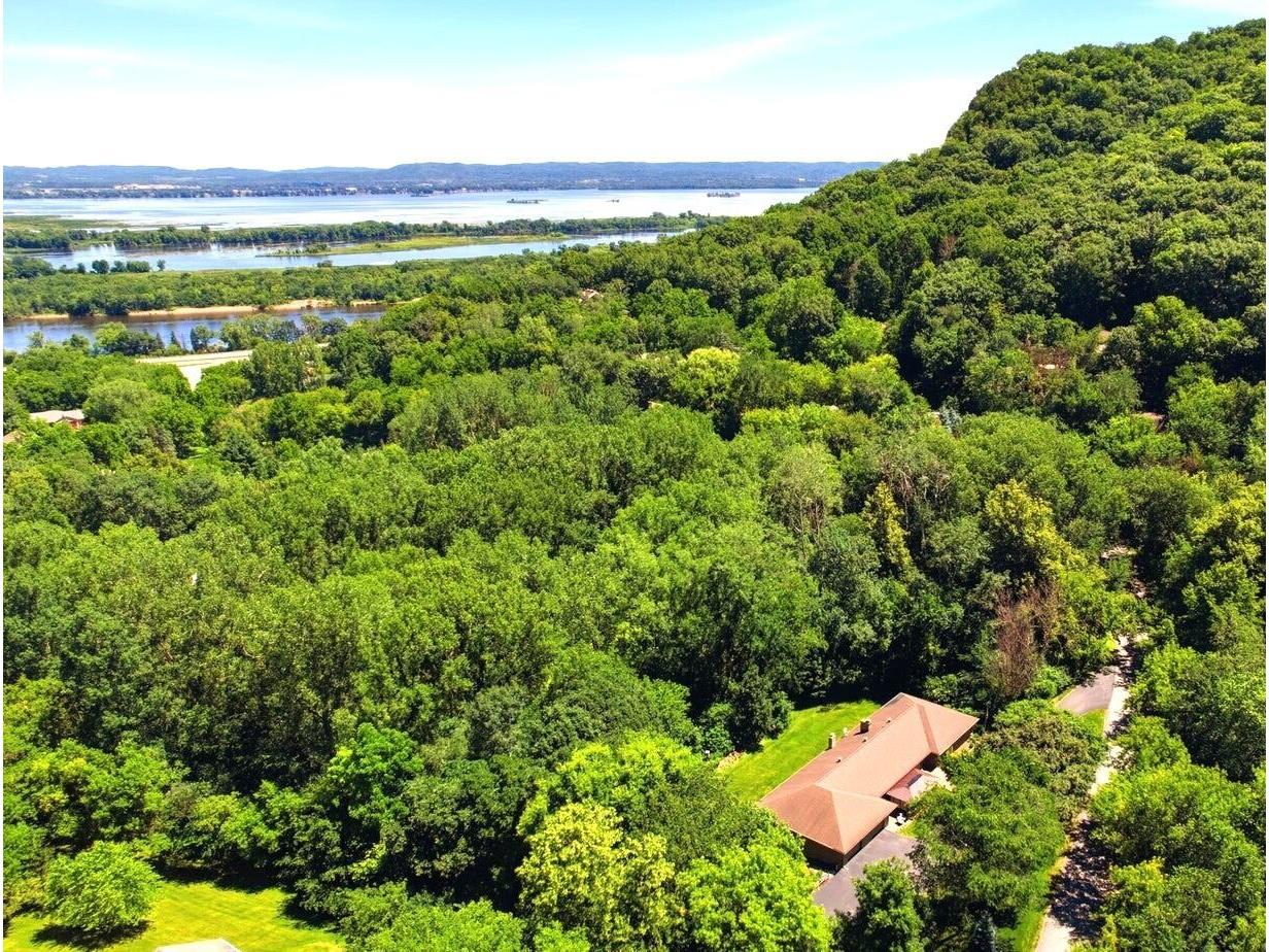 47060 Queens Cove Dresbach MN 55947 1968928 image1