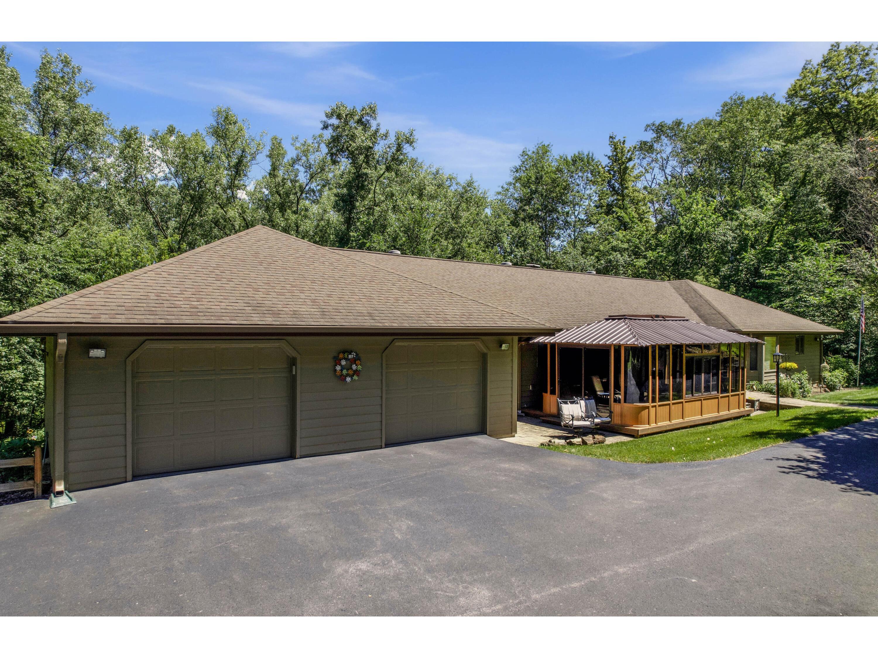 47060 Queens Cove Dresbach MN 55947 1968928 image2