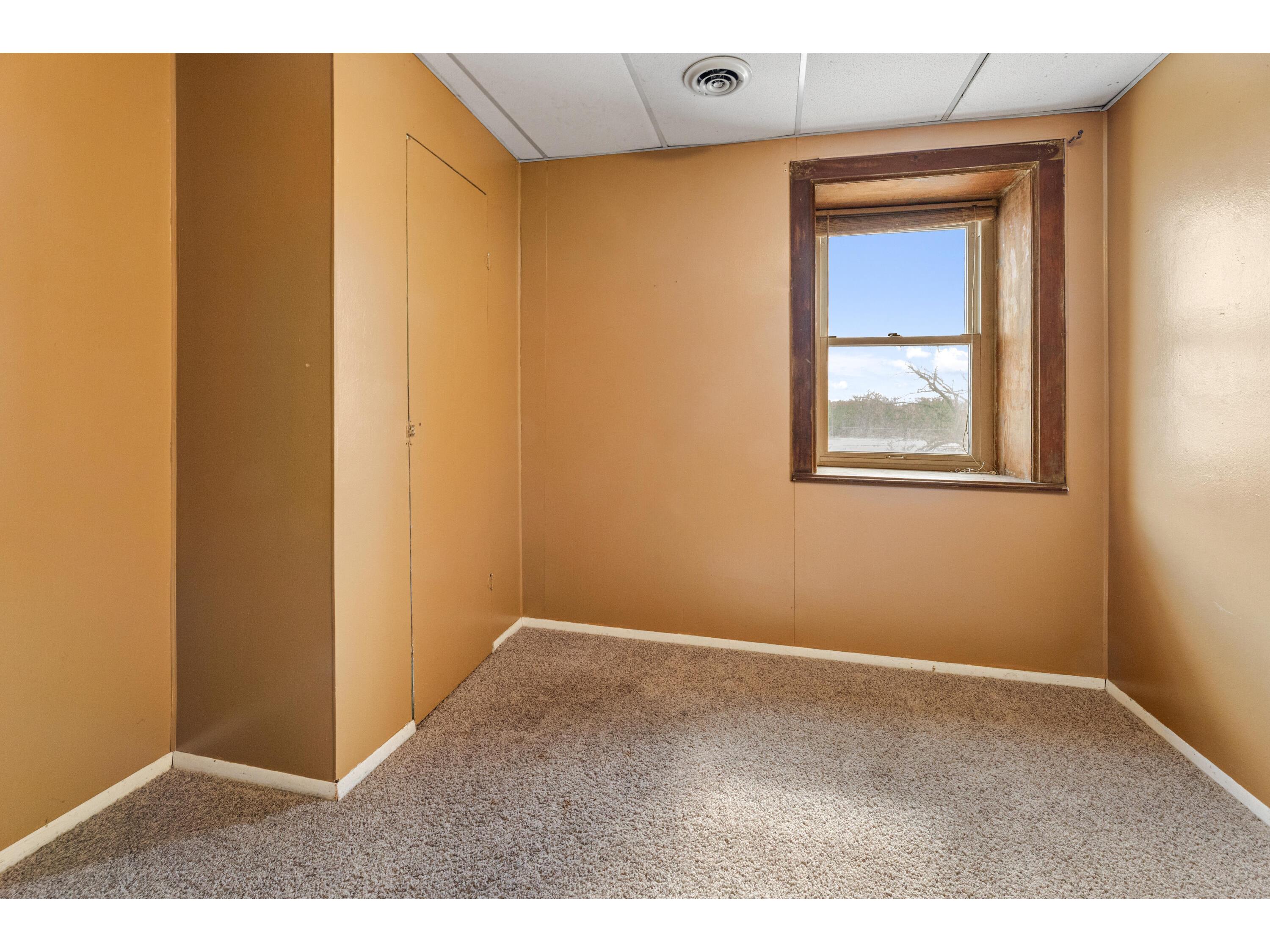 476 S Main Fountain City WI 54629 1960488 image16