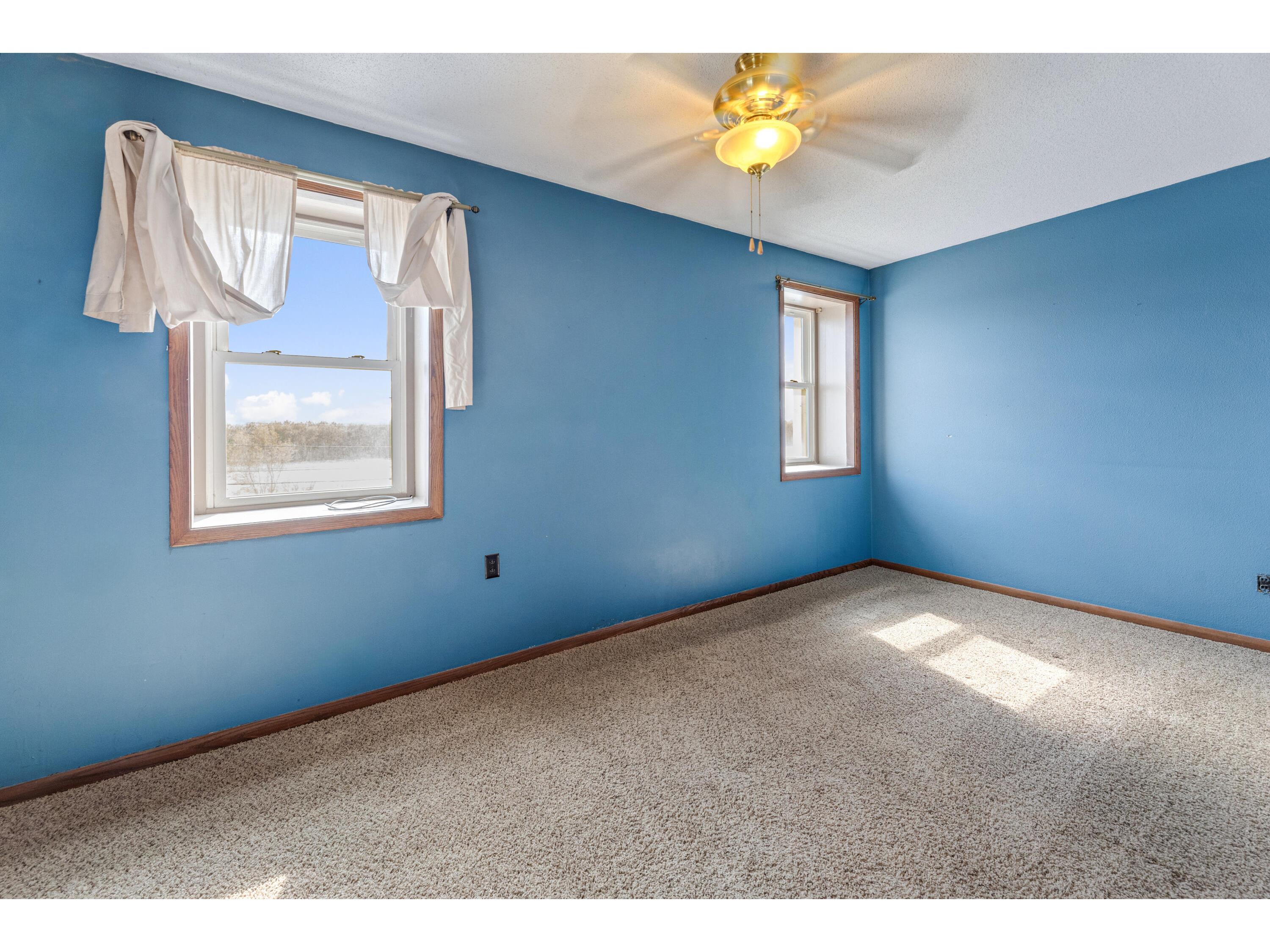 476 S Main Fountain City WI 54629 1960488 image18