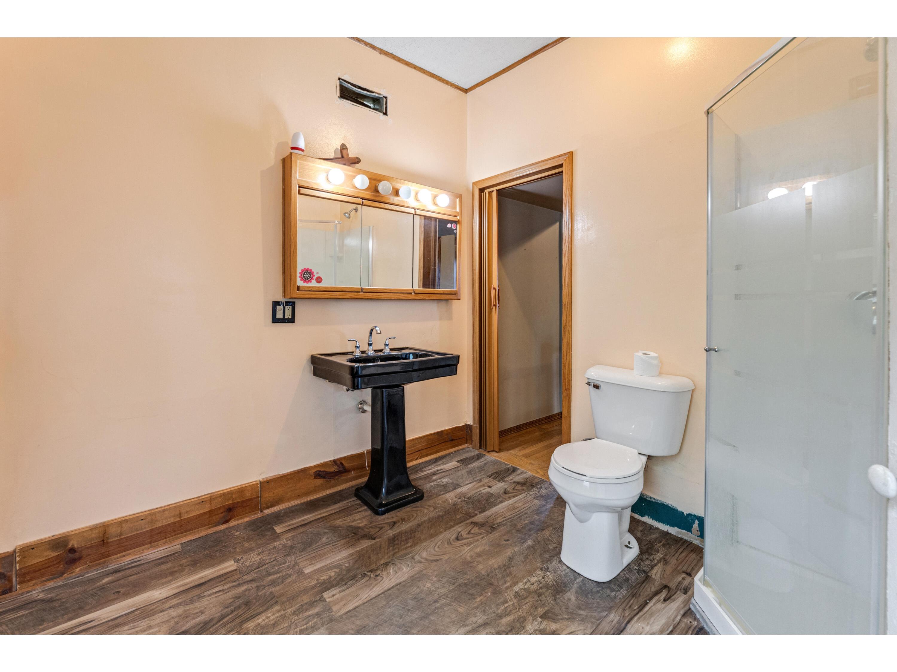 476 S Main Fountain City WI 54629 1960488 image21