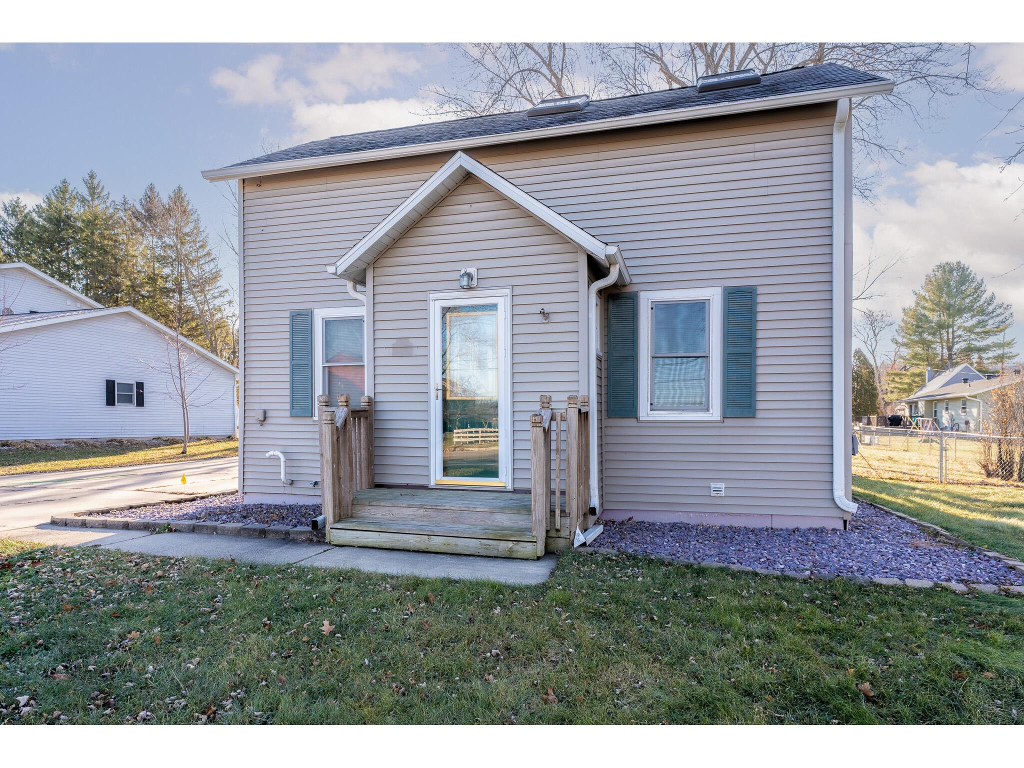 4914 County Road B La Crosse WI 54601 1860333 image1
