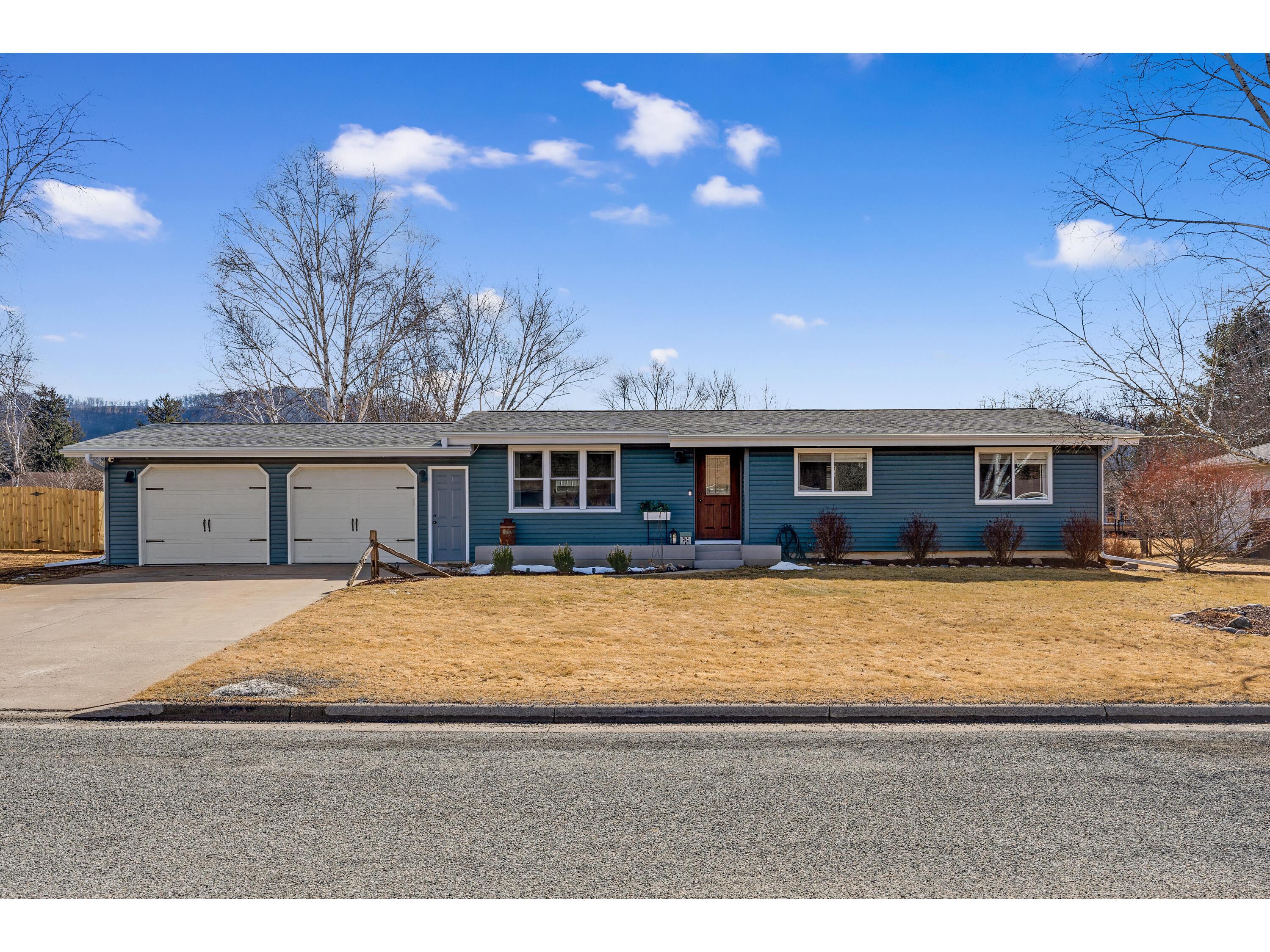 504 Mahlum Coon Valley WI 54623 1908835 image1