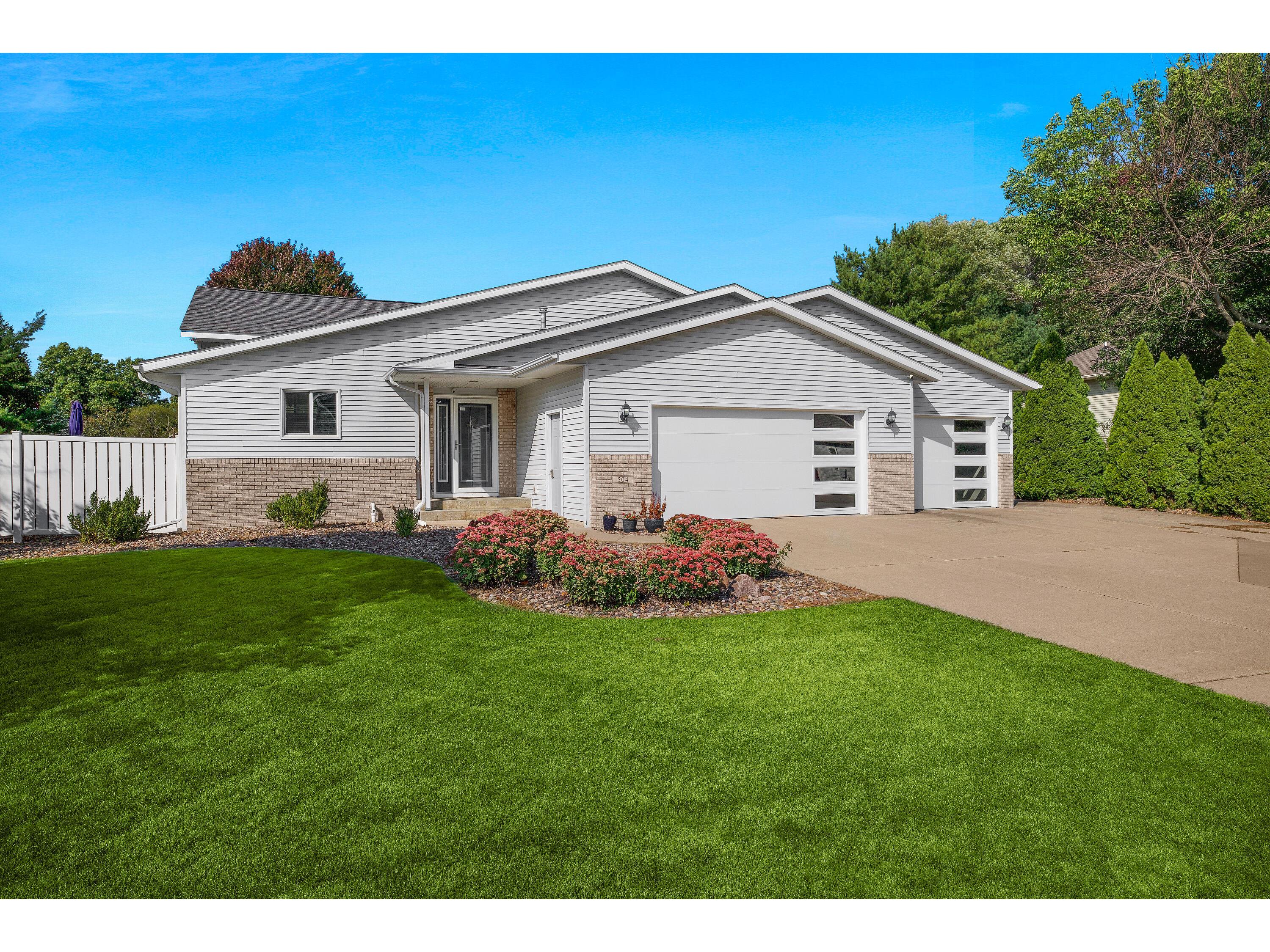 504 Ryan Holmen WI 54636 1851202 image1