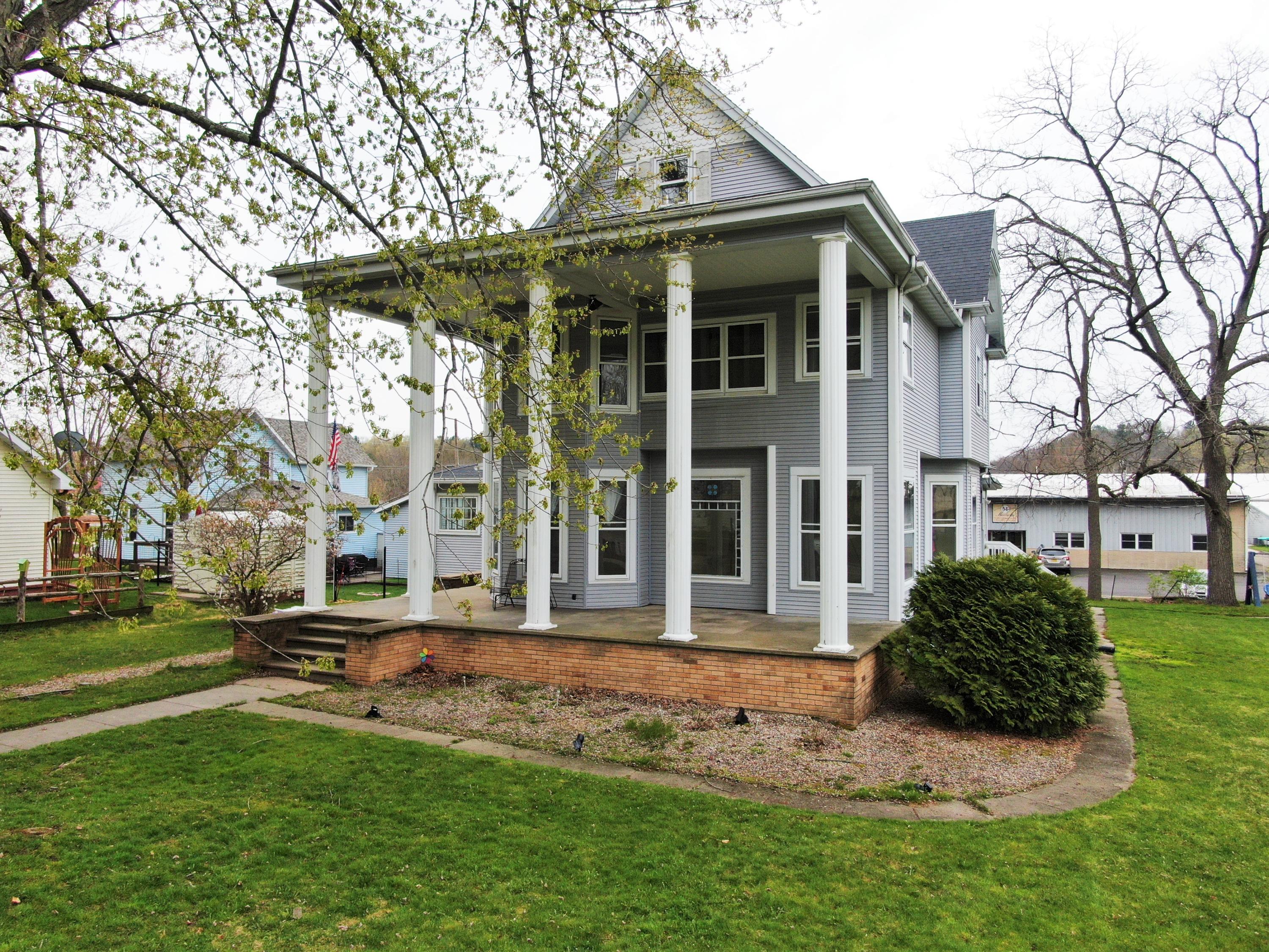 505 Center St, Wonewoc, WI, 53968 MLS 1737473 Edina Realty