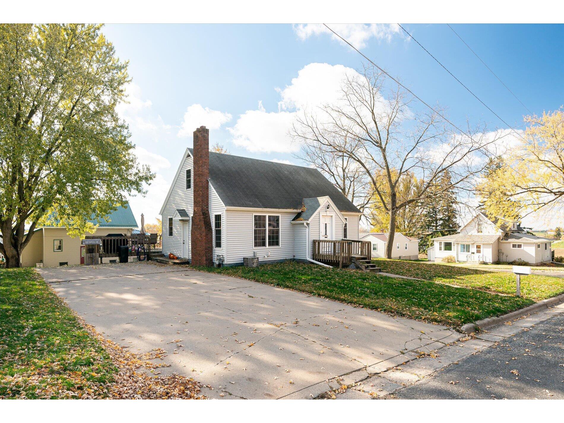 505 Melby Westby WI 54667 1856565 image1
