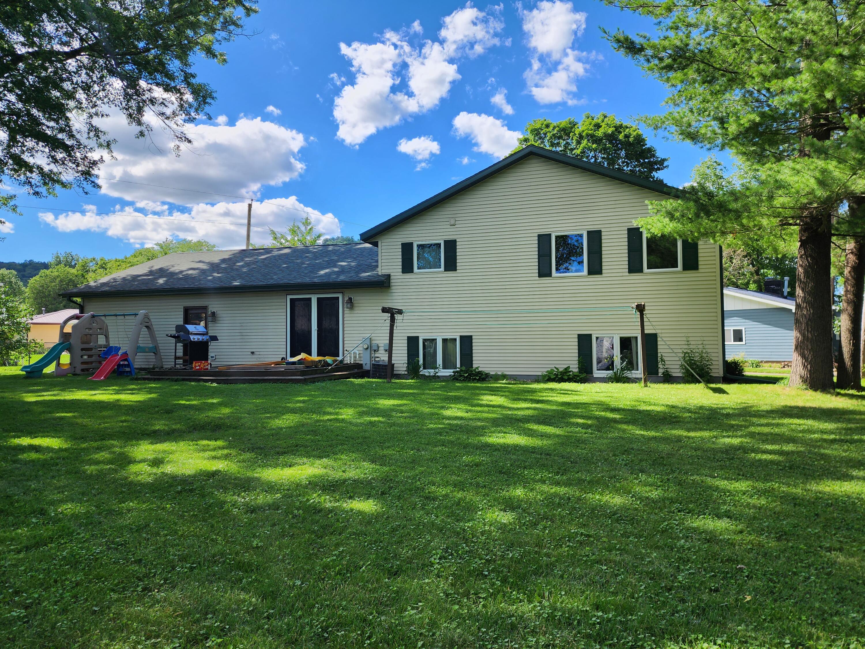 505 S Preston Richland Center WI 53581 1881805 image1
