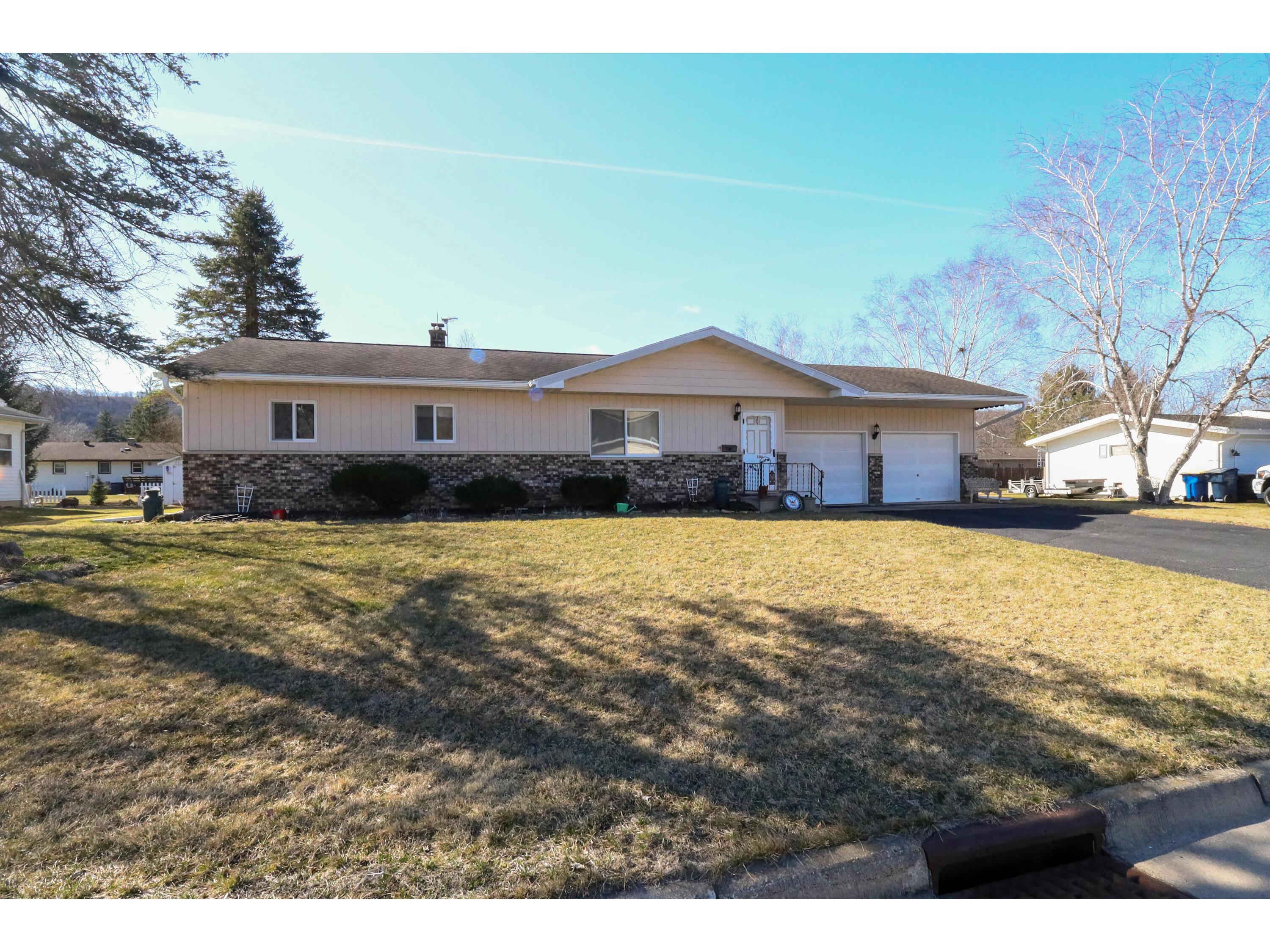 506 Mahlum, Coon Valley, WI, 54623 MLS 1868215 Edina Realty