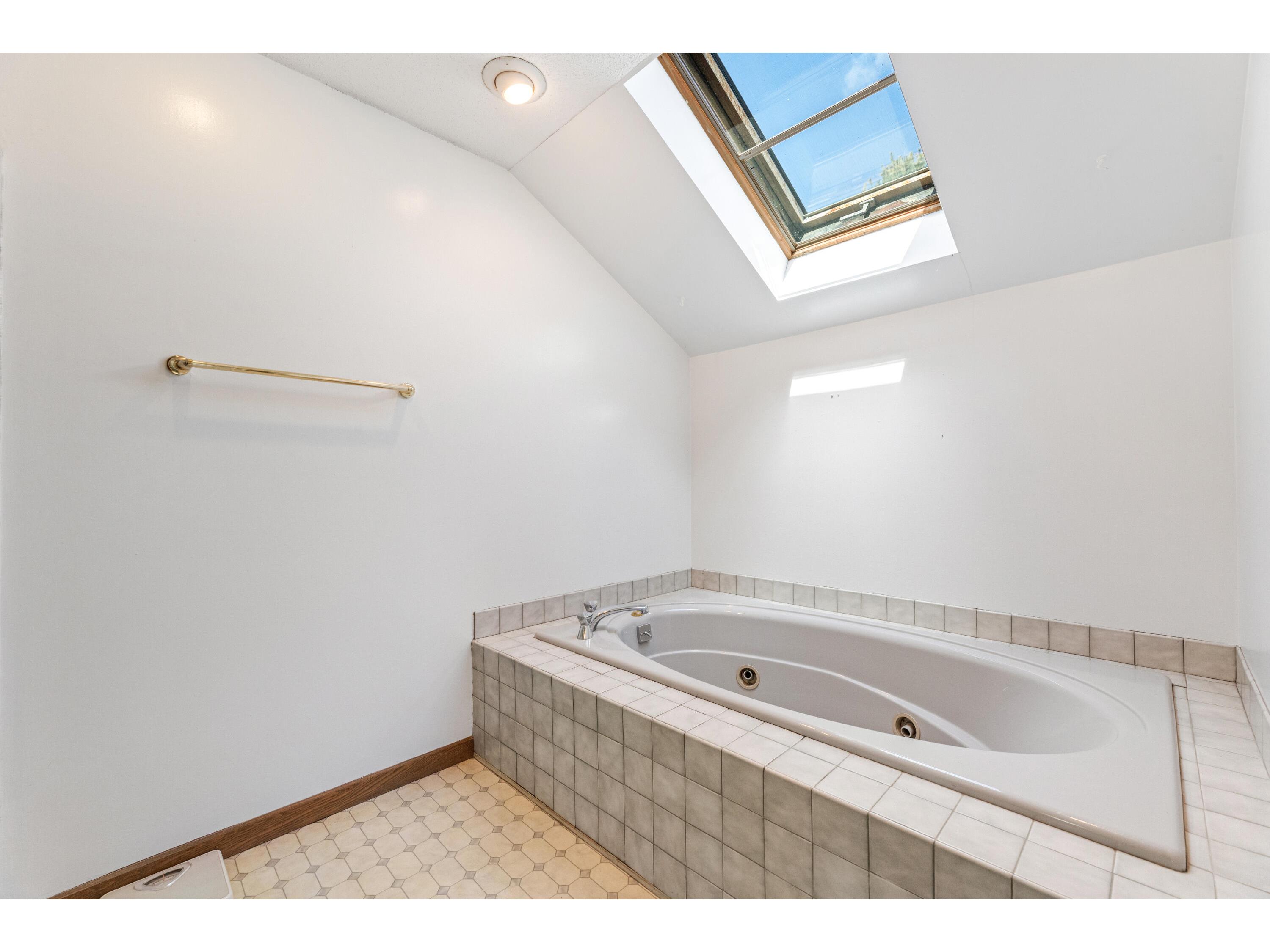 510 Mc Intosh La Crescent MN 55947 1957676 image20