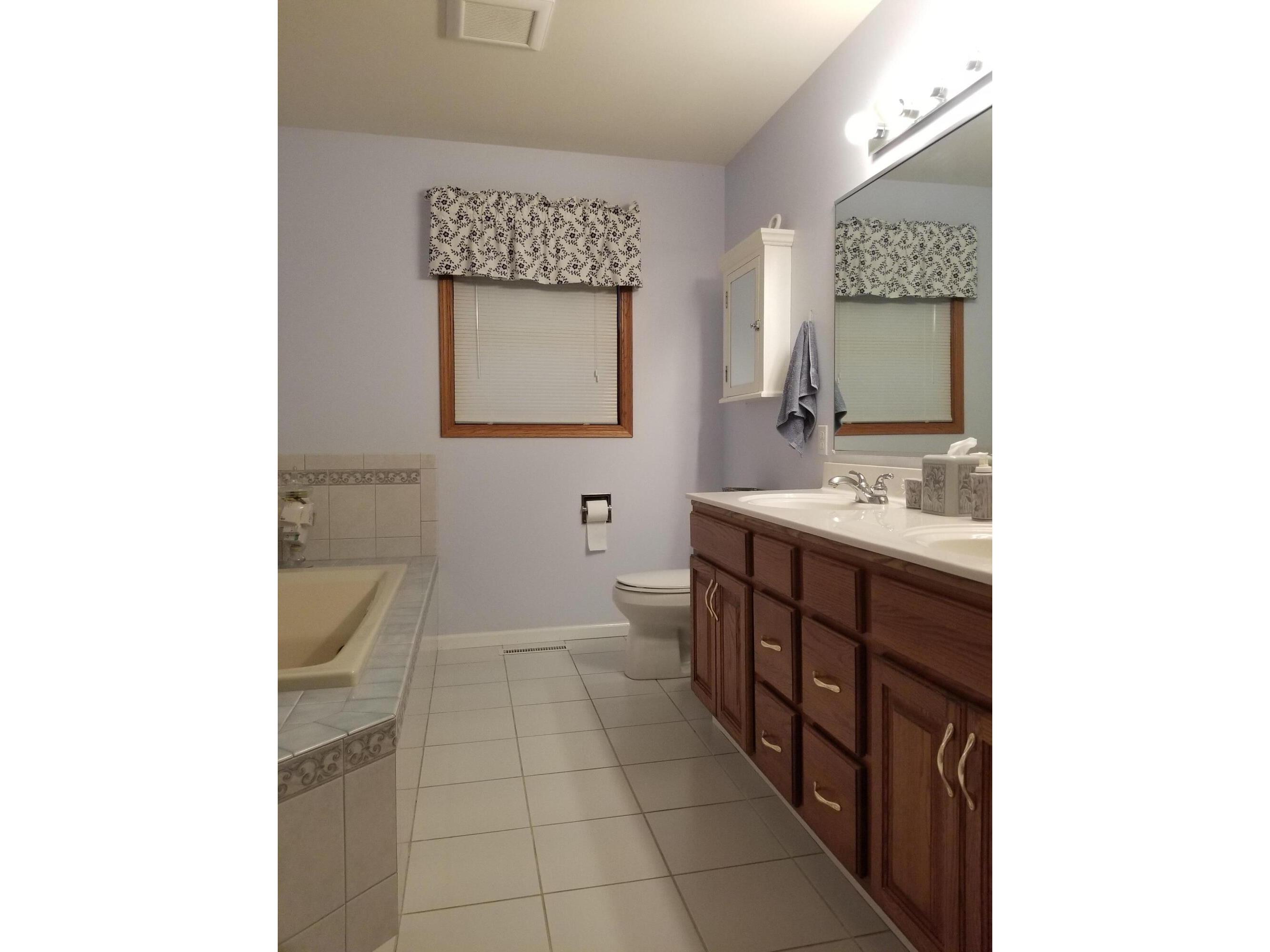 510 Stonebridge Onalaska WI 54650 1972787 image23