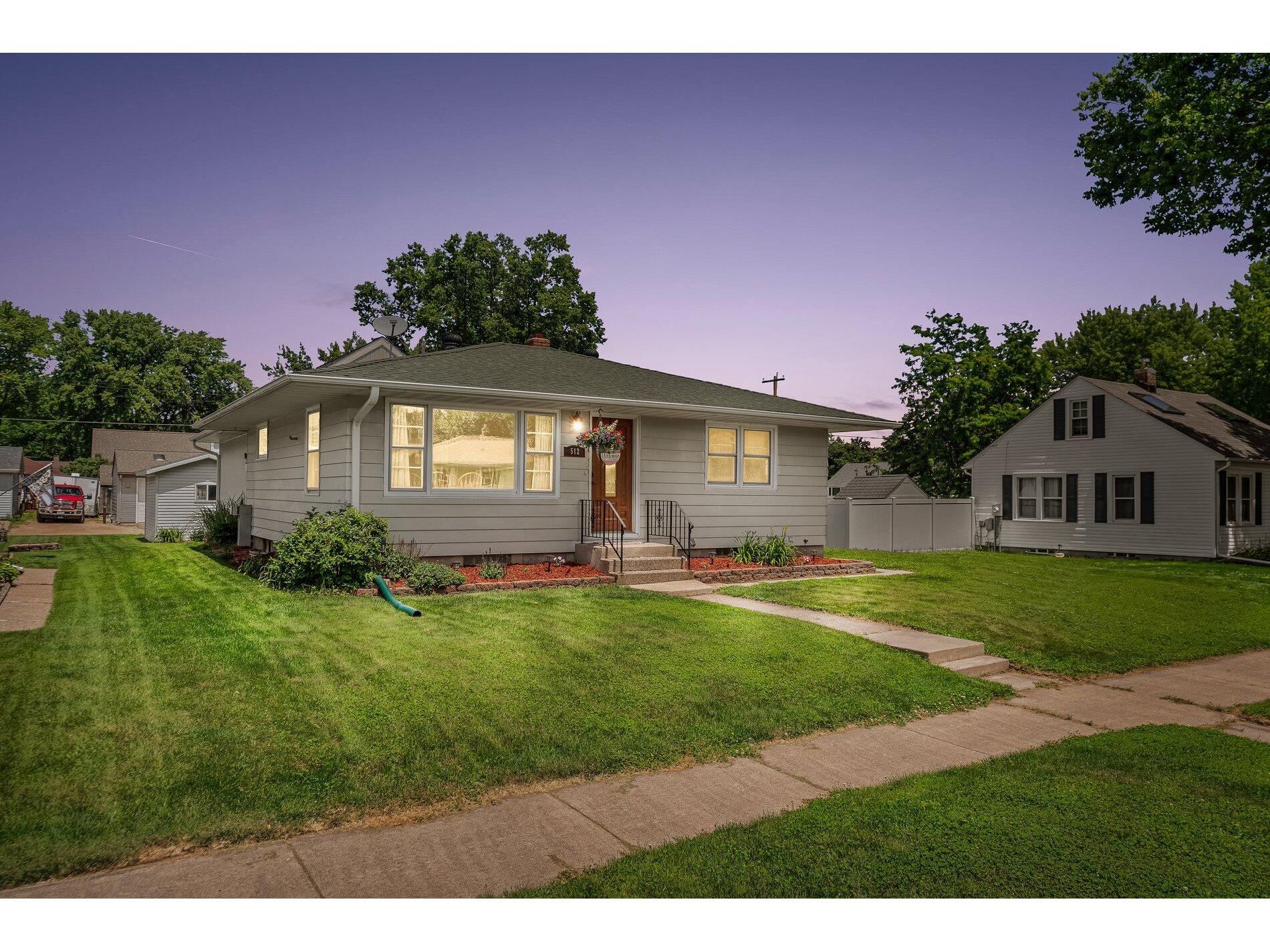 512 1st La Crescent MN 55947 1969236 image1