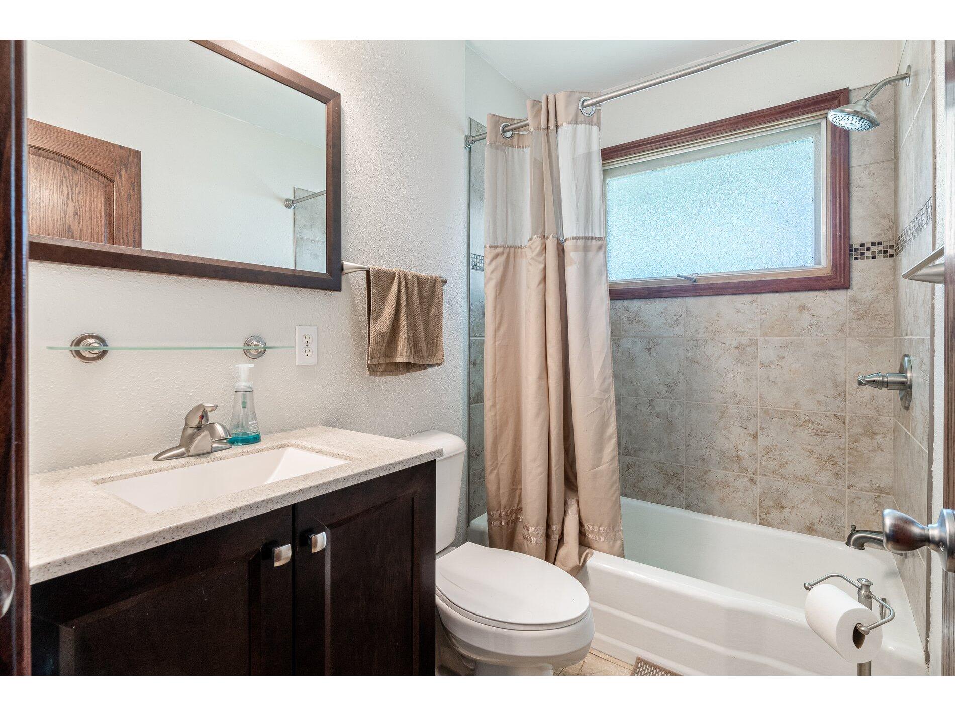 512 1st La Crescent MN 55947 1969236 image10