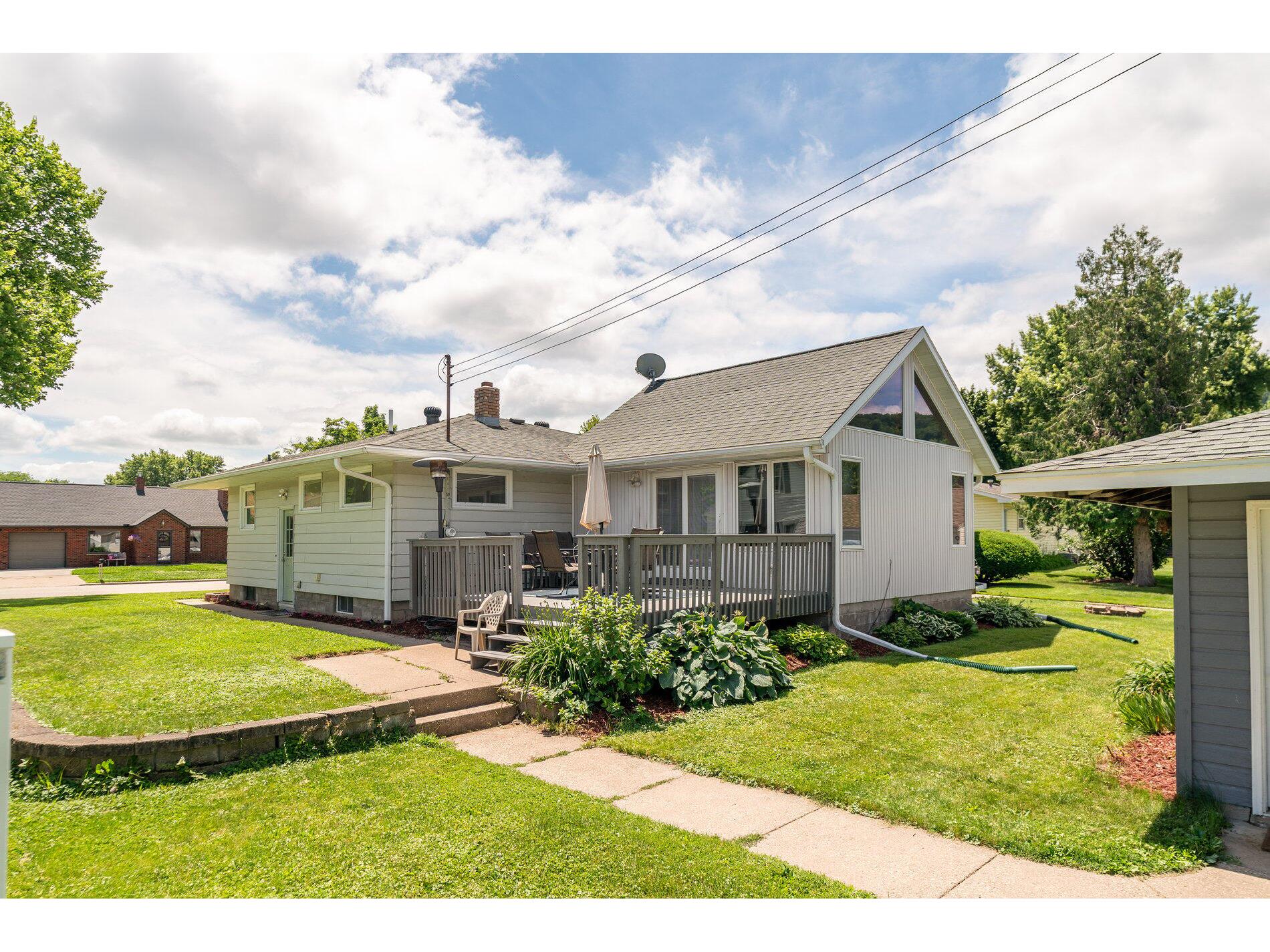 512 1st La Crescent MN 55947 1969236 image22